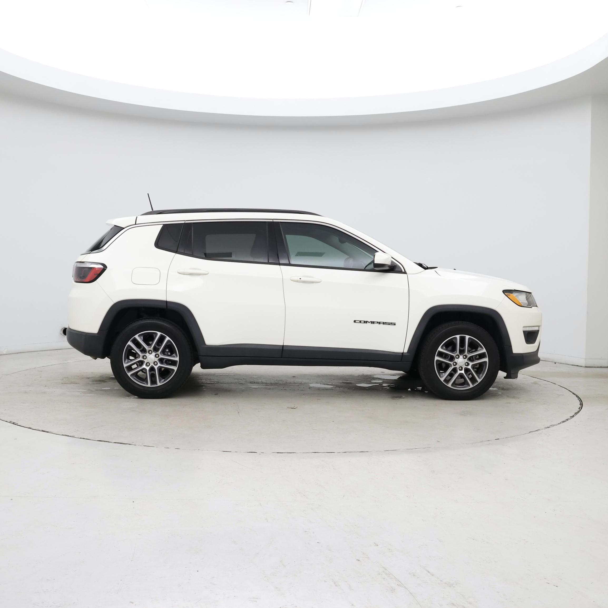 Thumbnail: 2018 Jeep Compass - 7