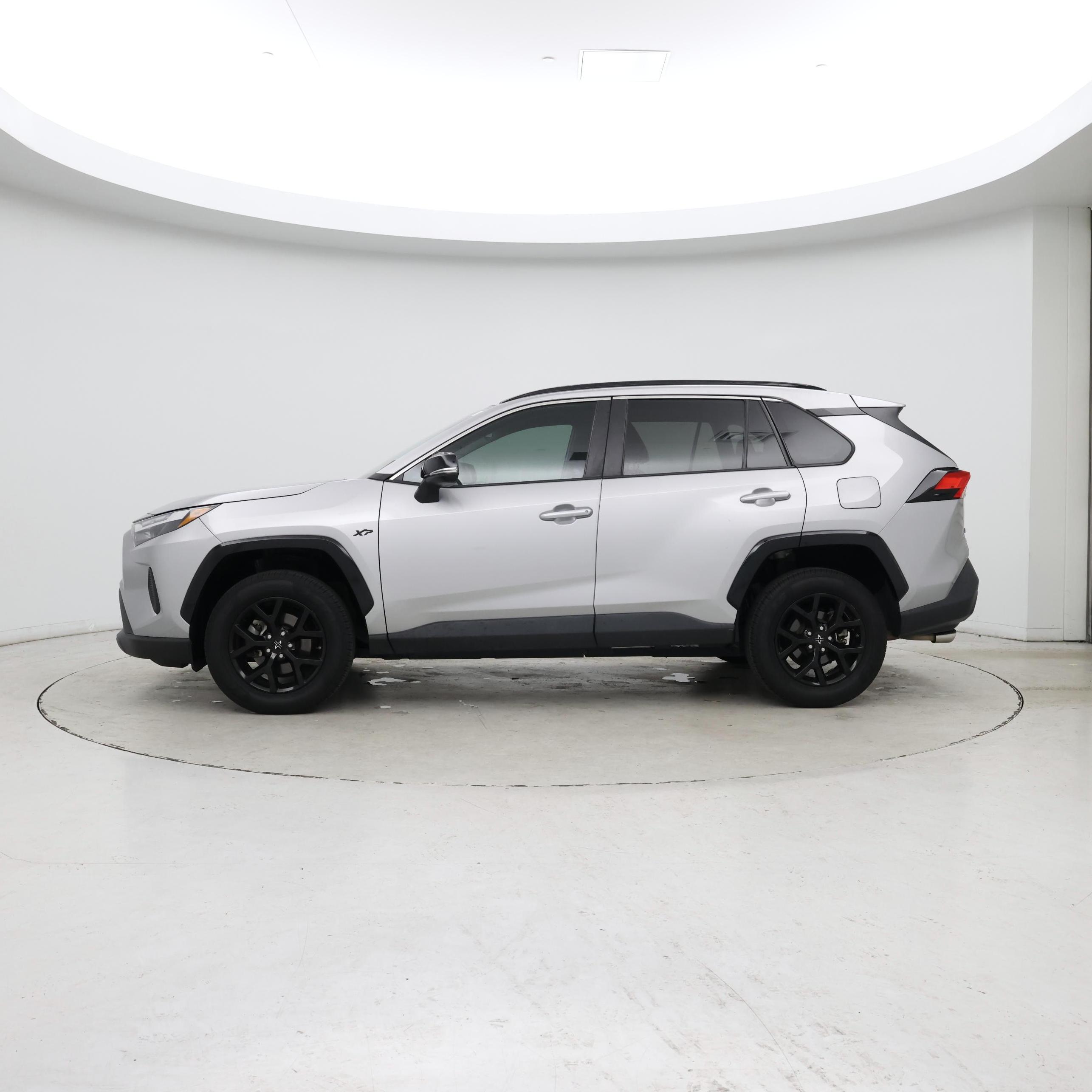 Thumbnail: 2022 Toyota RAV4 - 3