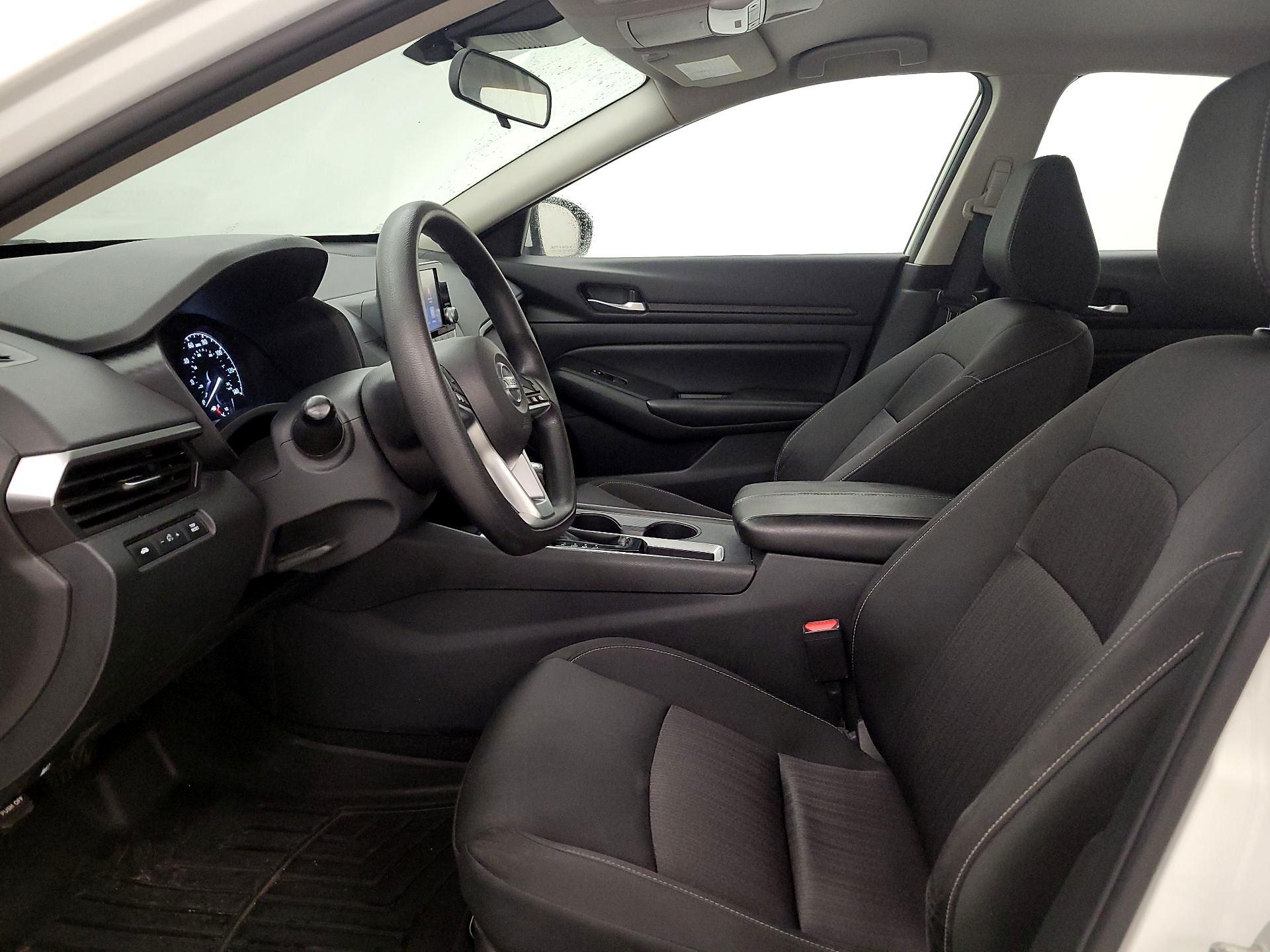 Thumbnail: 2022 Nissan Altima - 11