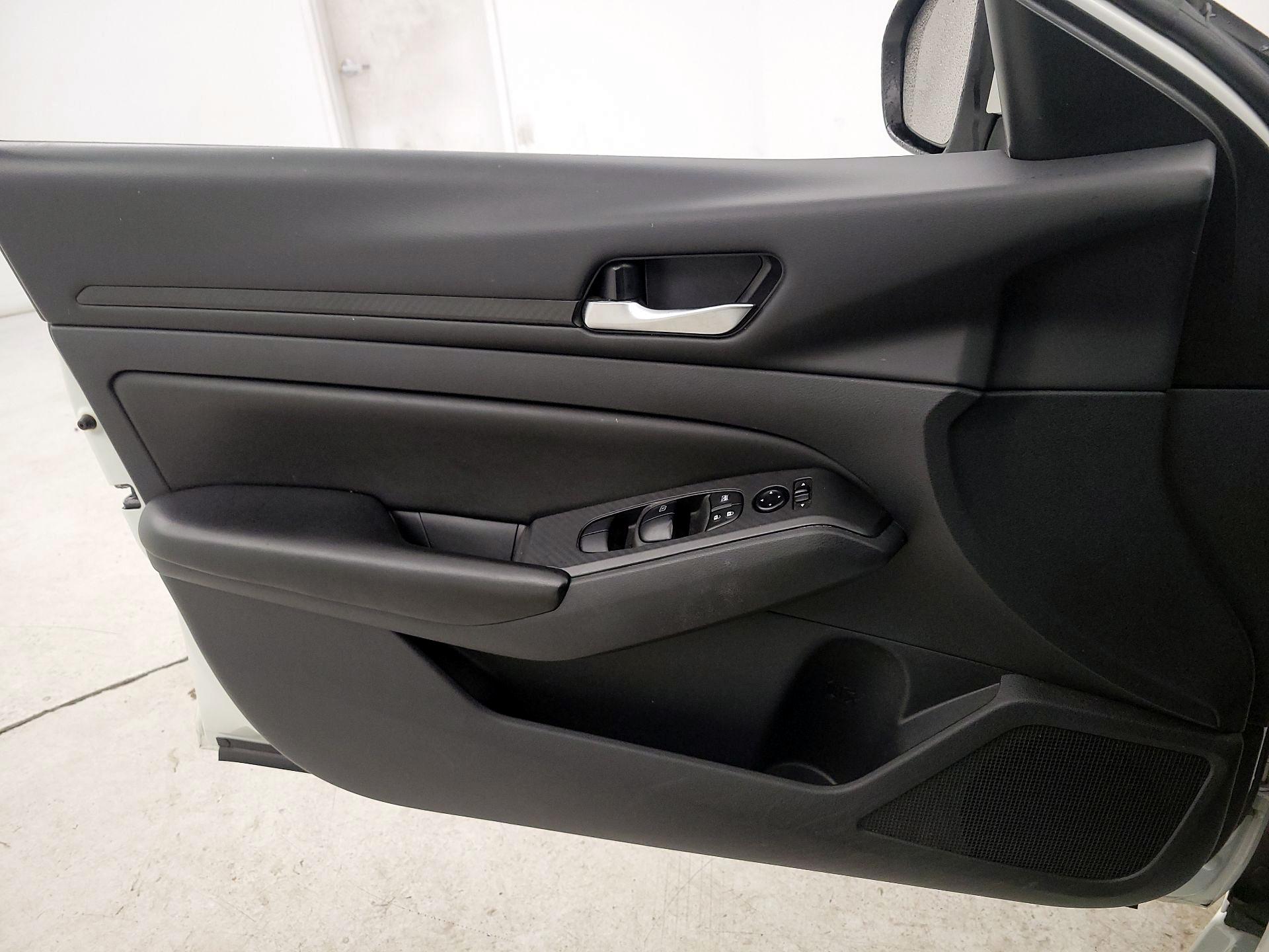 Thumbnail: 2022 Nissan Altima - 12