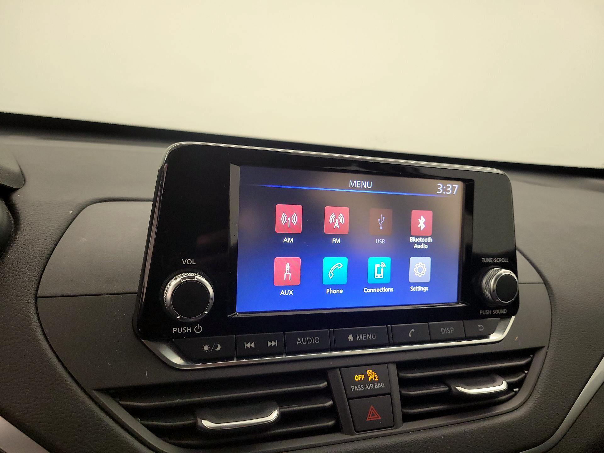 Thumbnail: 2022 Nissan Altima - 15