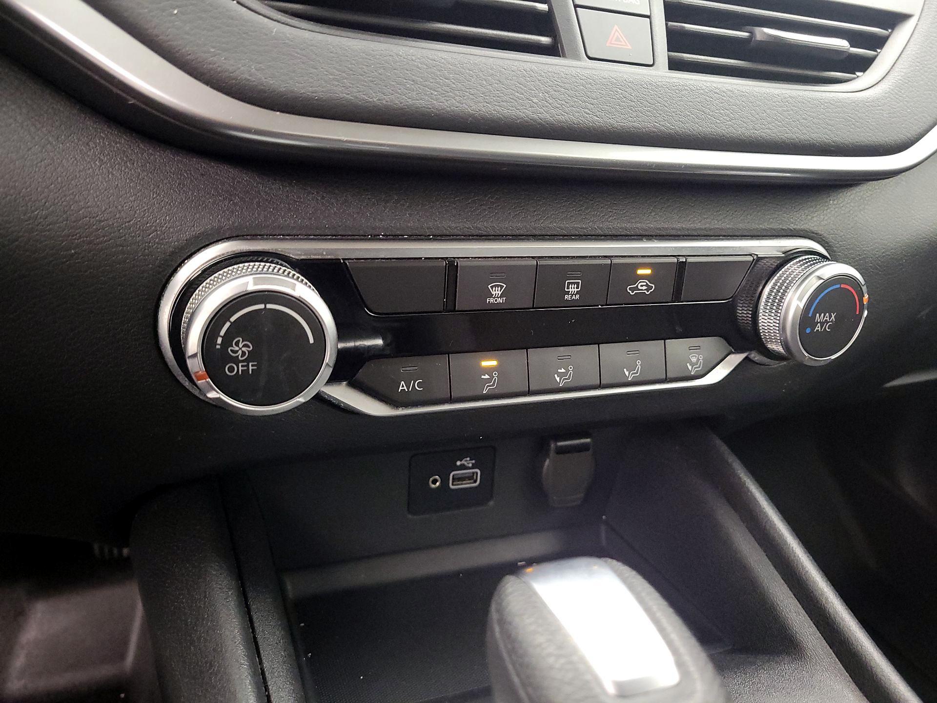 Thumbnail: 2022 Nissan Altima - 16