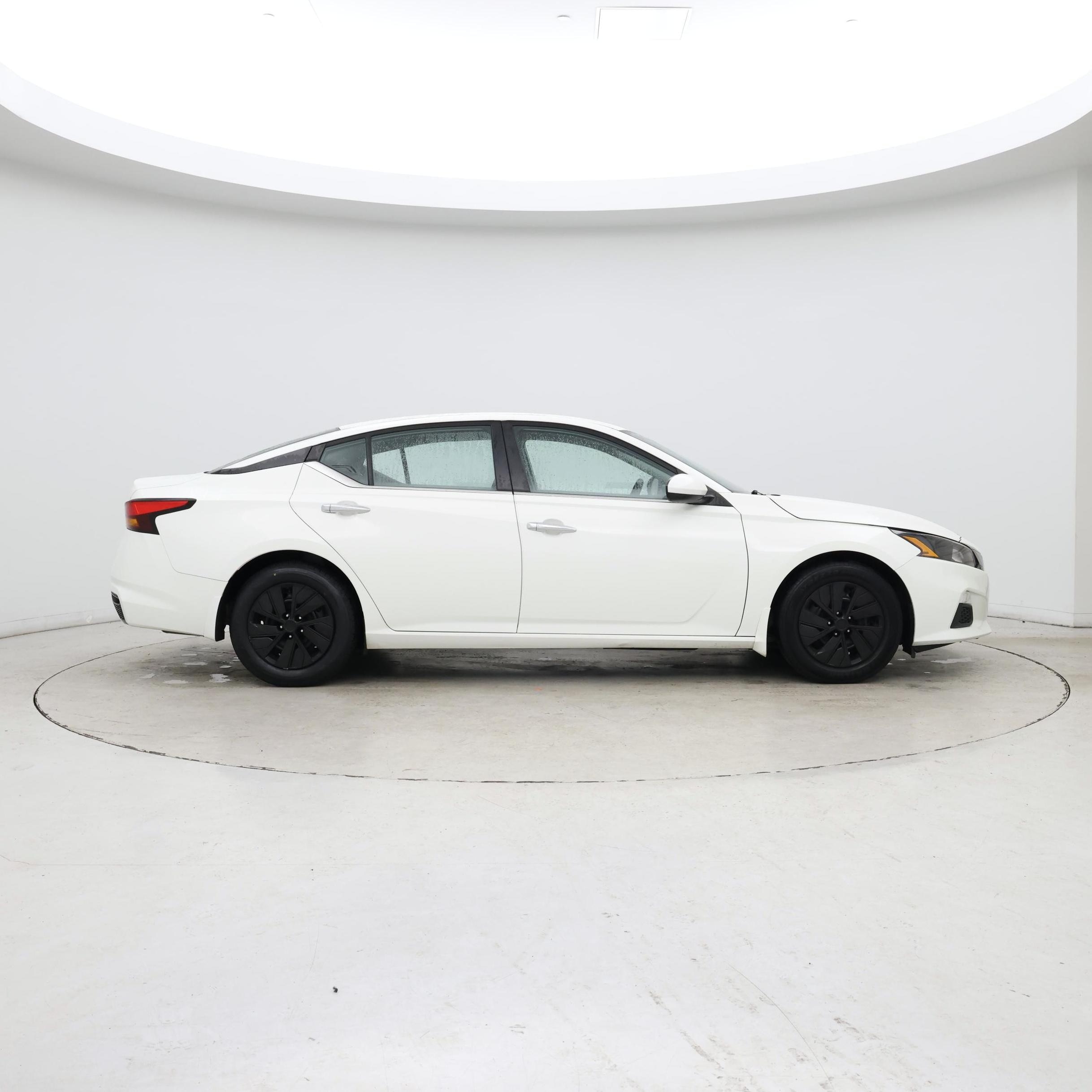 Thumbnail: 2022 Nissan Altima - 7