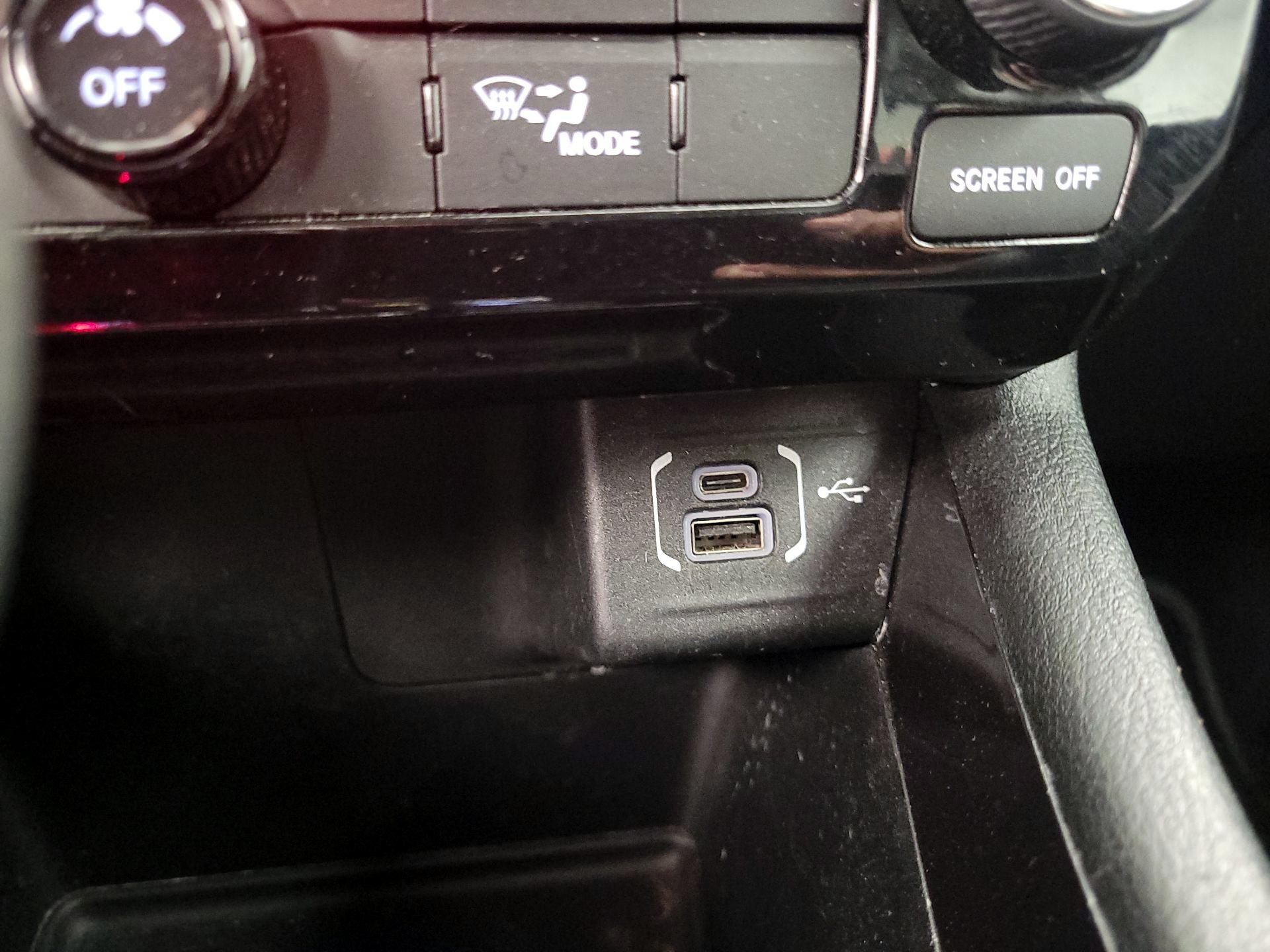 Thumbnail: 2022 Jeep Compass - 18