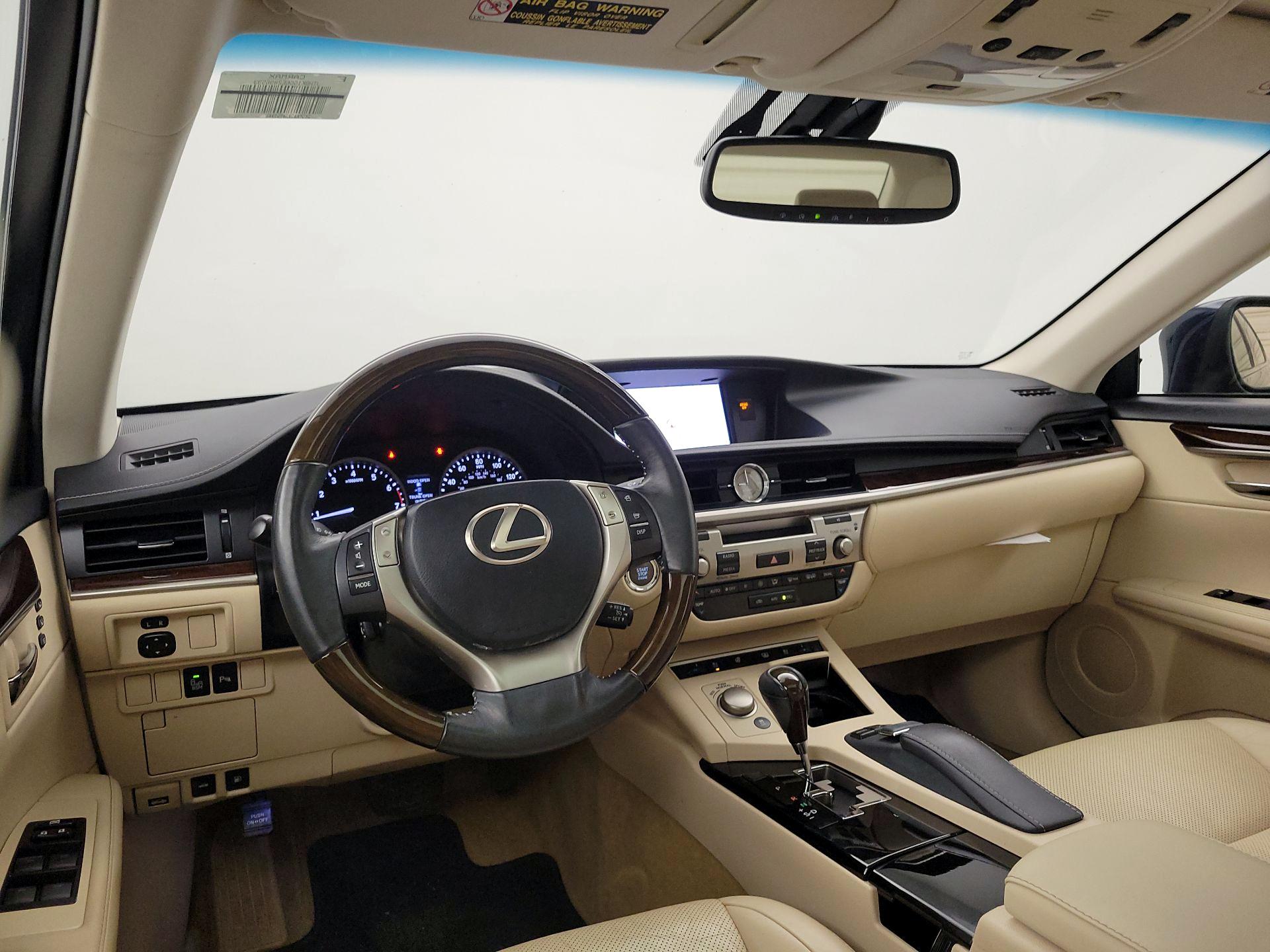 Thumbnail: 2014 Lexus ES - 9