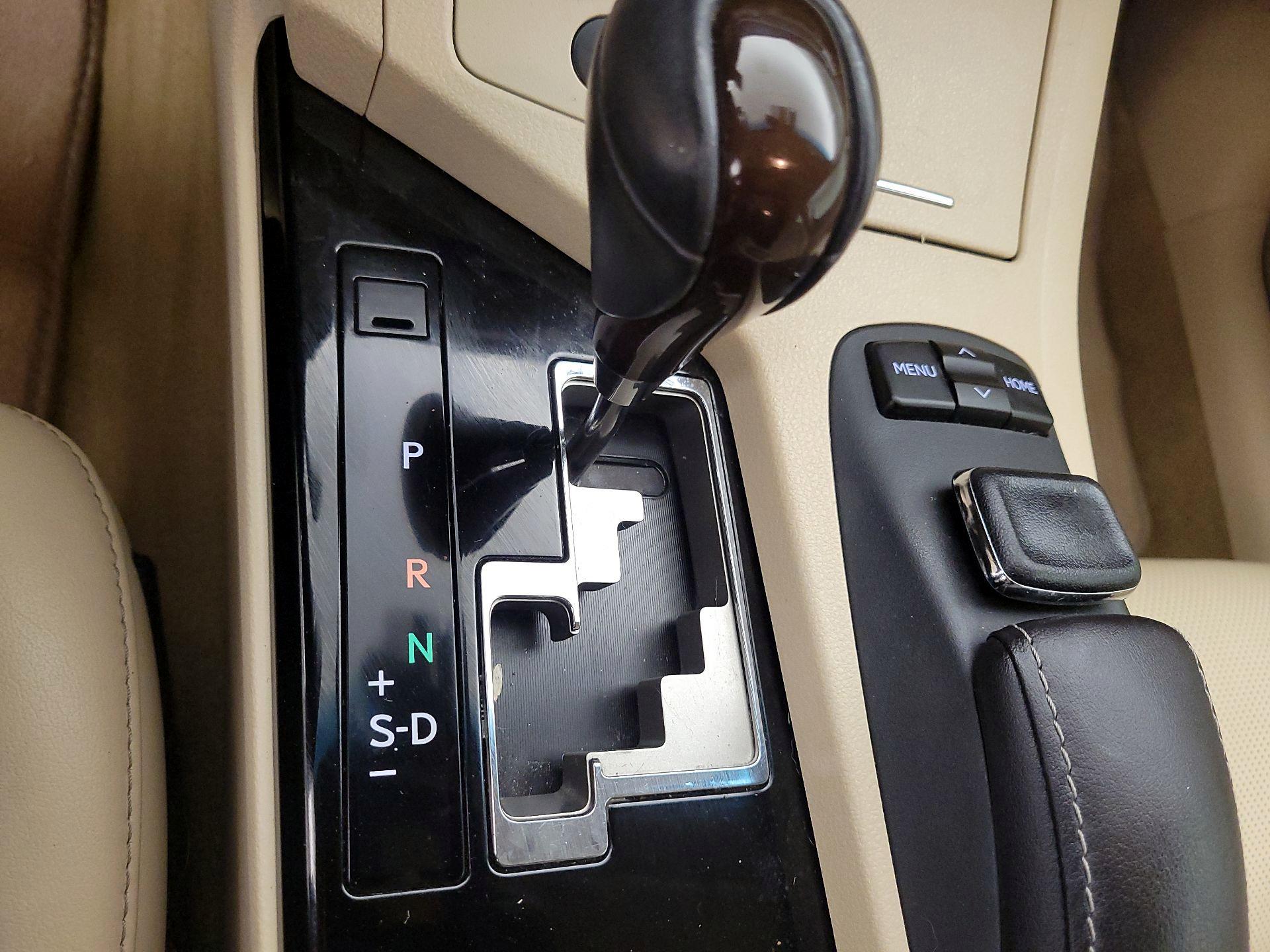 Thumbnail: 2015 Lexus ES - 18