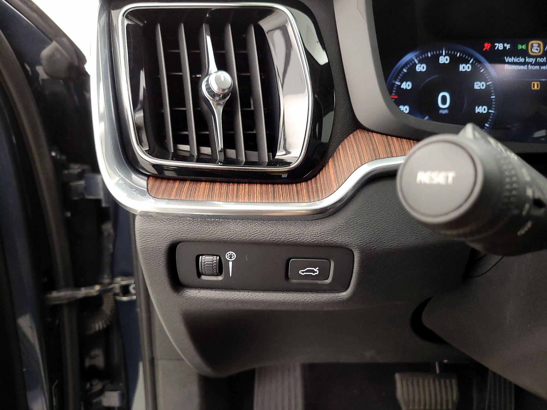 Thumbnail: 2021 Volvo S60 - 13