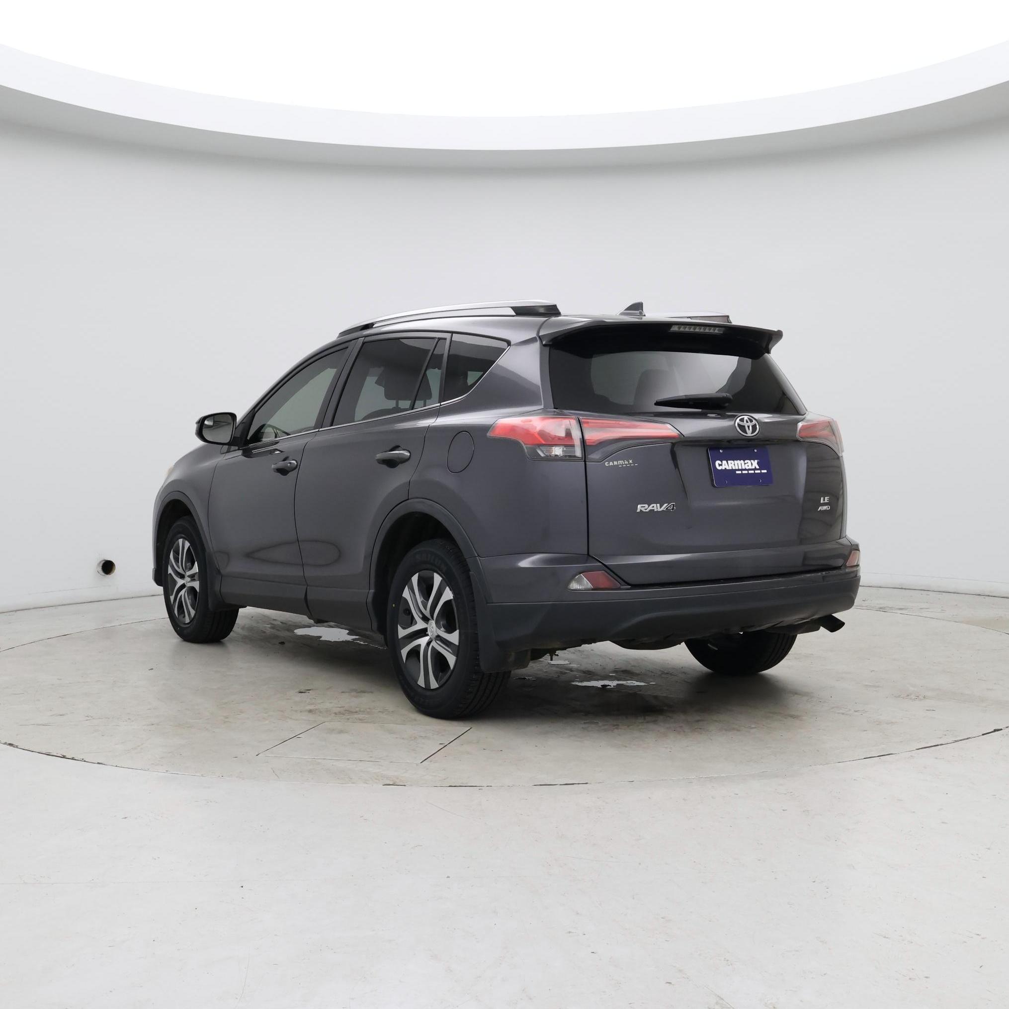 Thumbnail: 2017 Toyota RAV4 - 2