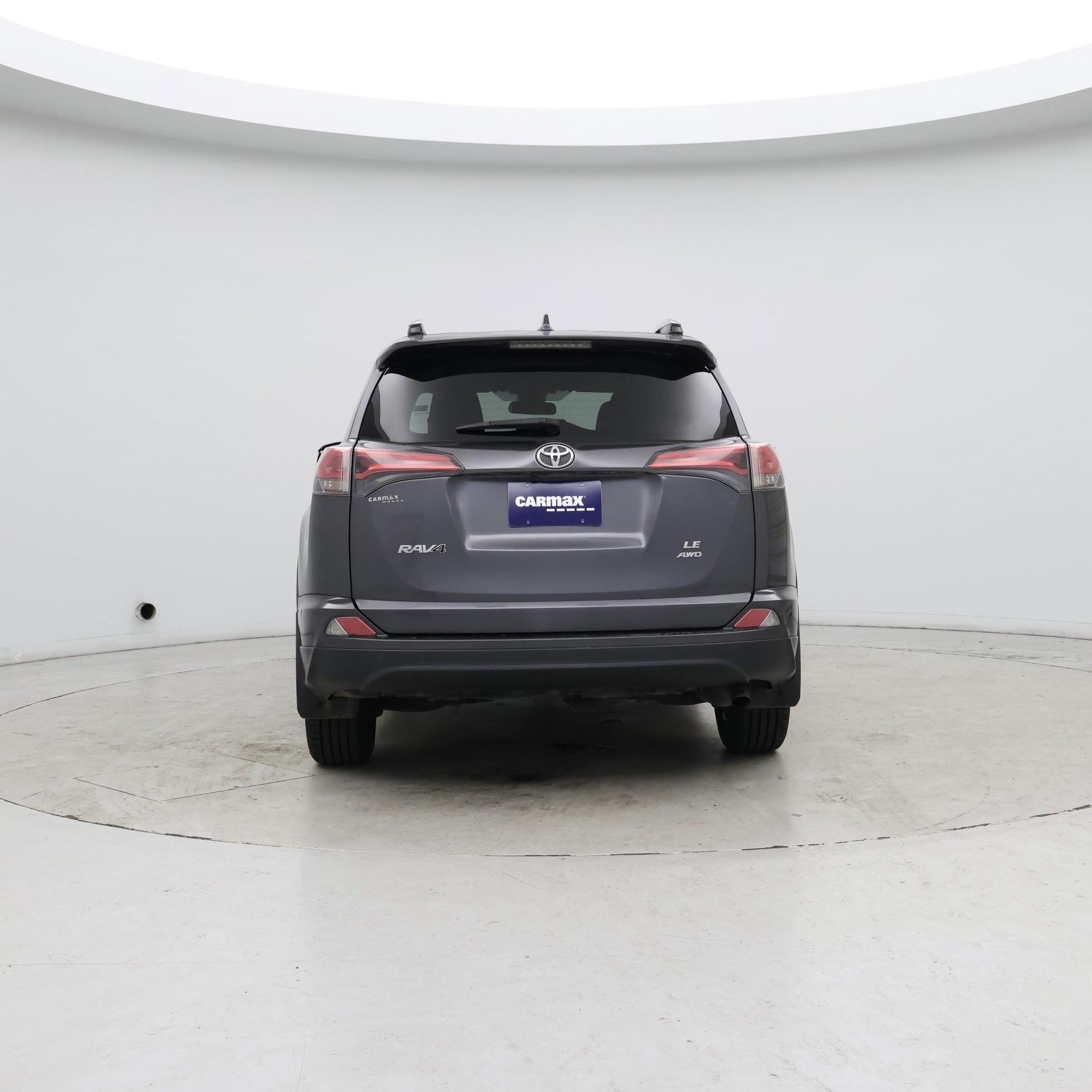 Thumbnail: 2017 Toyota RAV4 - 6