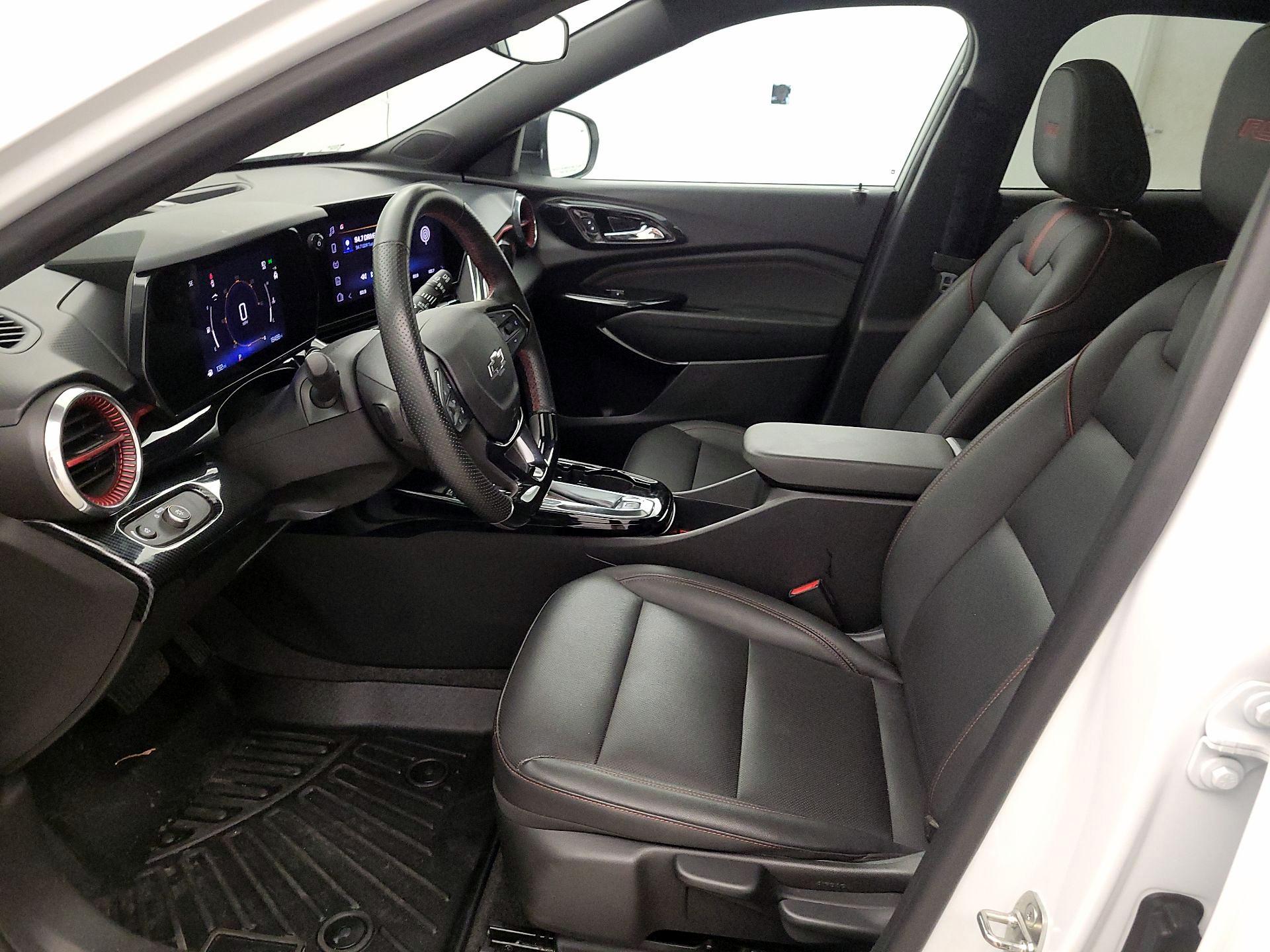 Thumbnail: 2024 Chevrolet Trax - 11