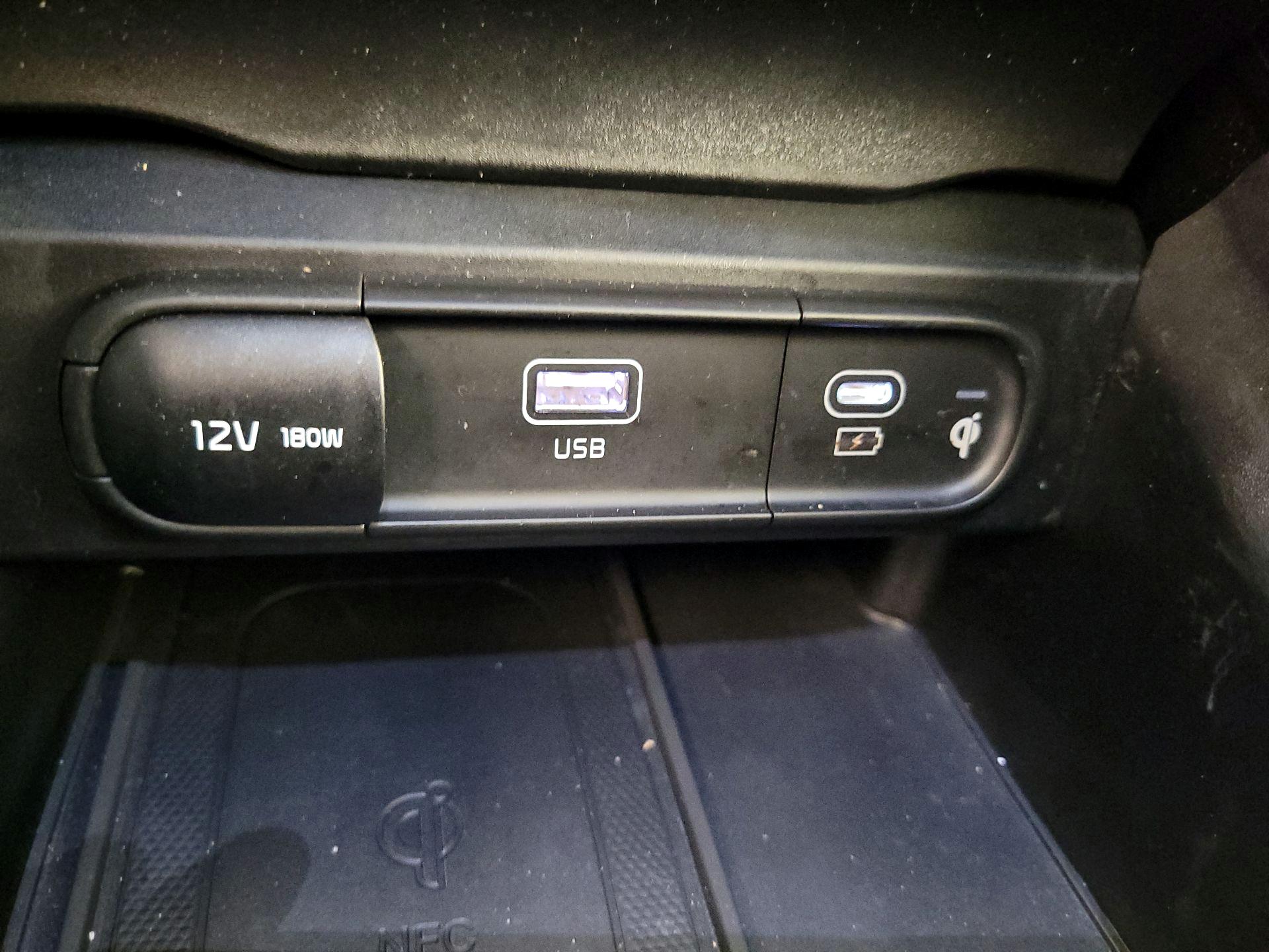 Thumbnail: 2024 Kia Telluride - 18