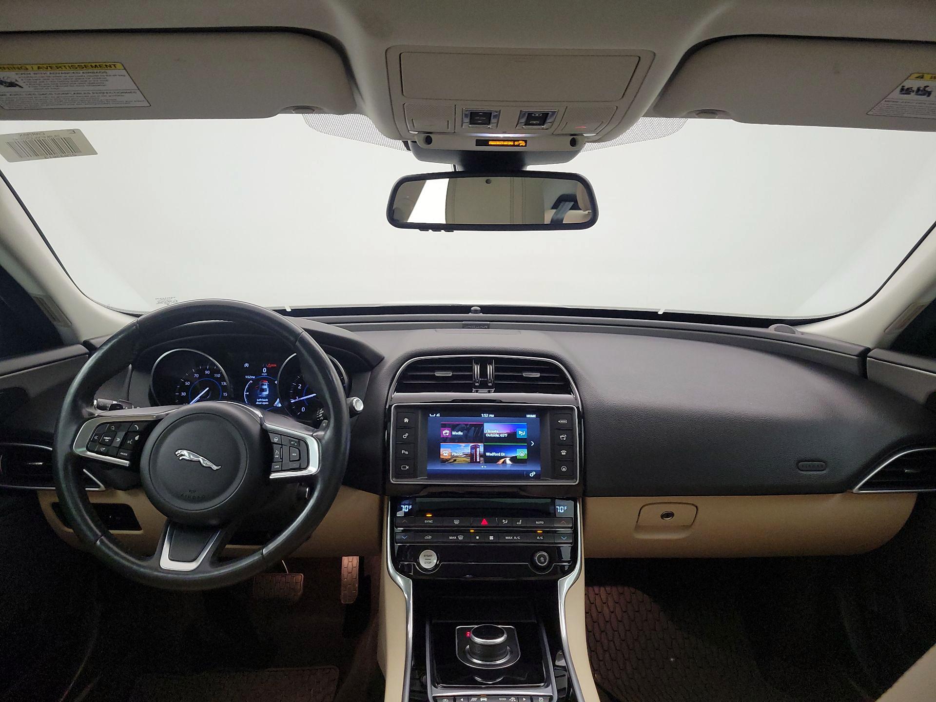 Thumbnail: 2018 Jaguar XE - 9