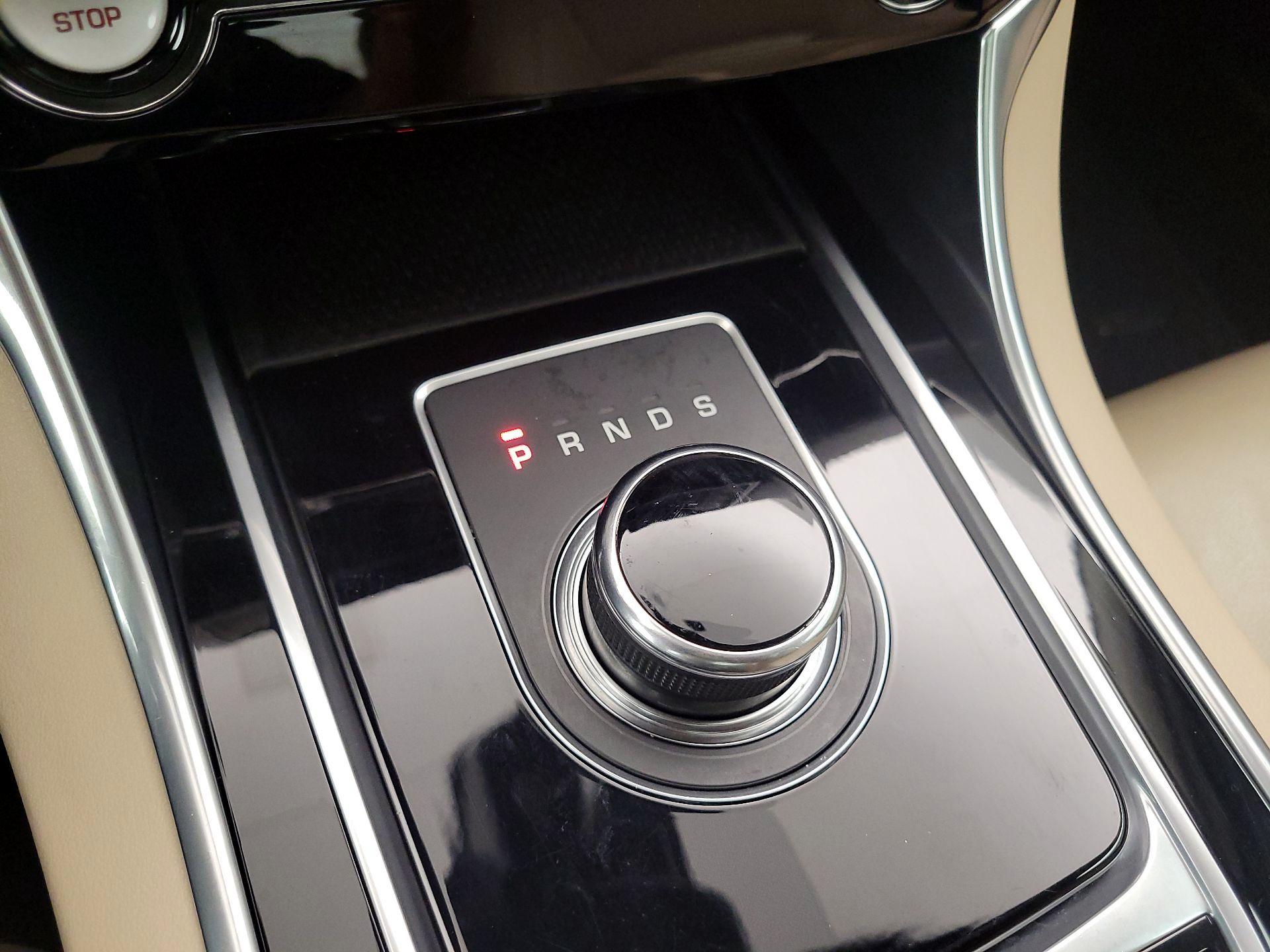 Thumbnail: 2018 Jaguar XE - 17