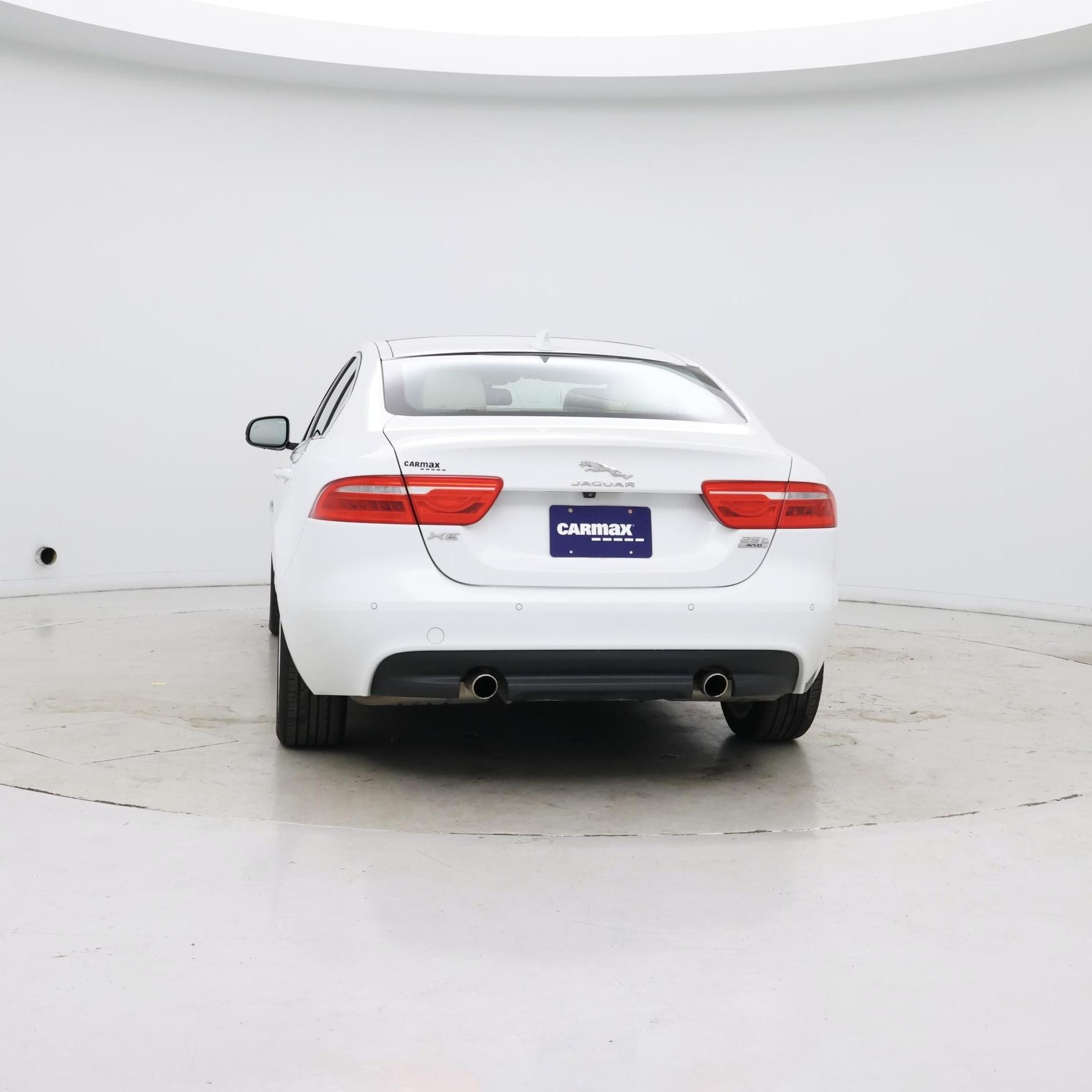 Thumbnail: 2018 Jaguar XE - 6