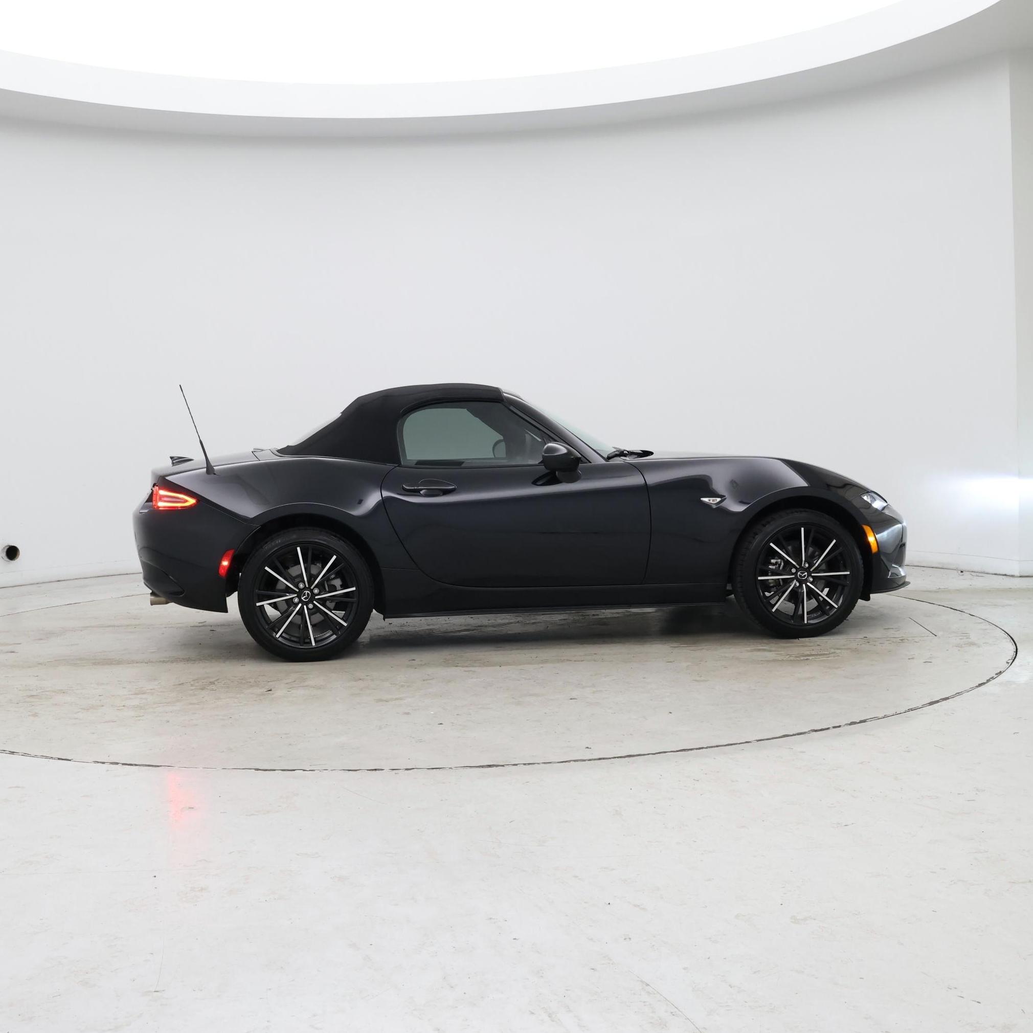 Thumbnail: 2024 Mazda MX-5 Miata - 7