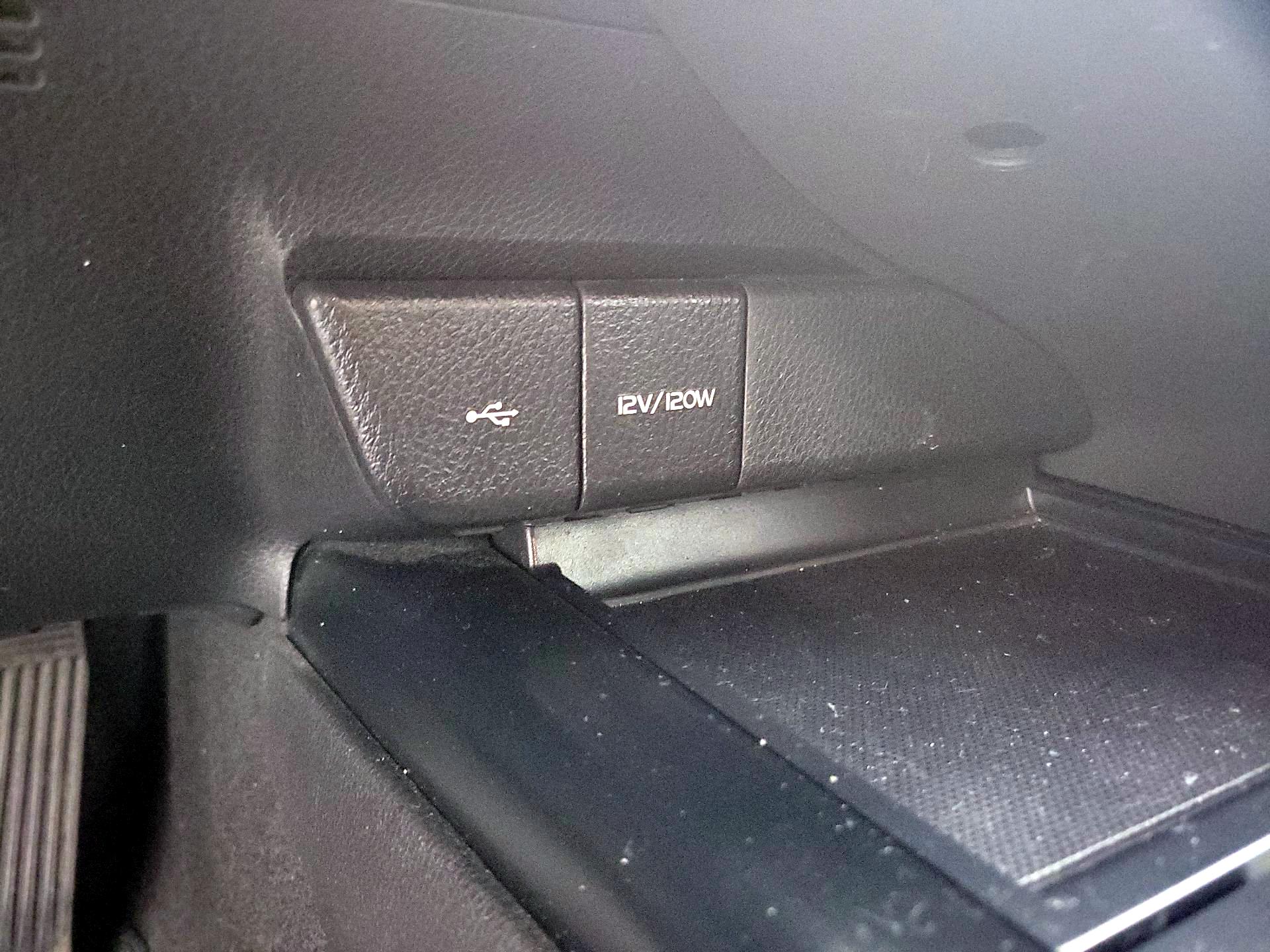 Thumbnail: 2020 Toyota Camry - 18