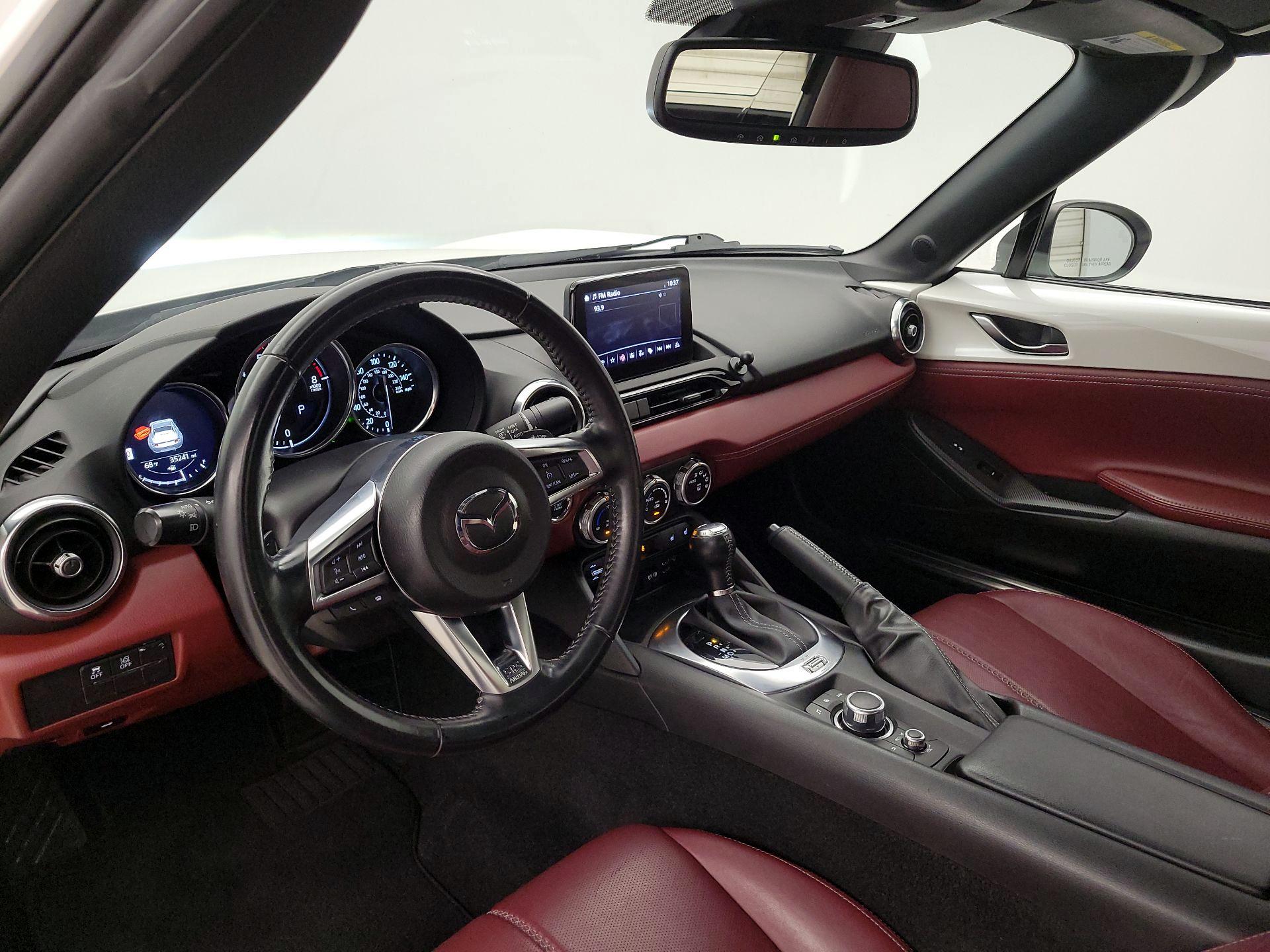 Thumbnail: 2020 Mazda MX-5 Miata - 9