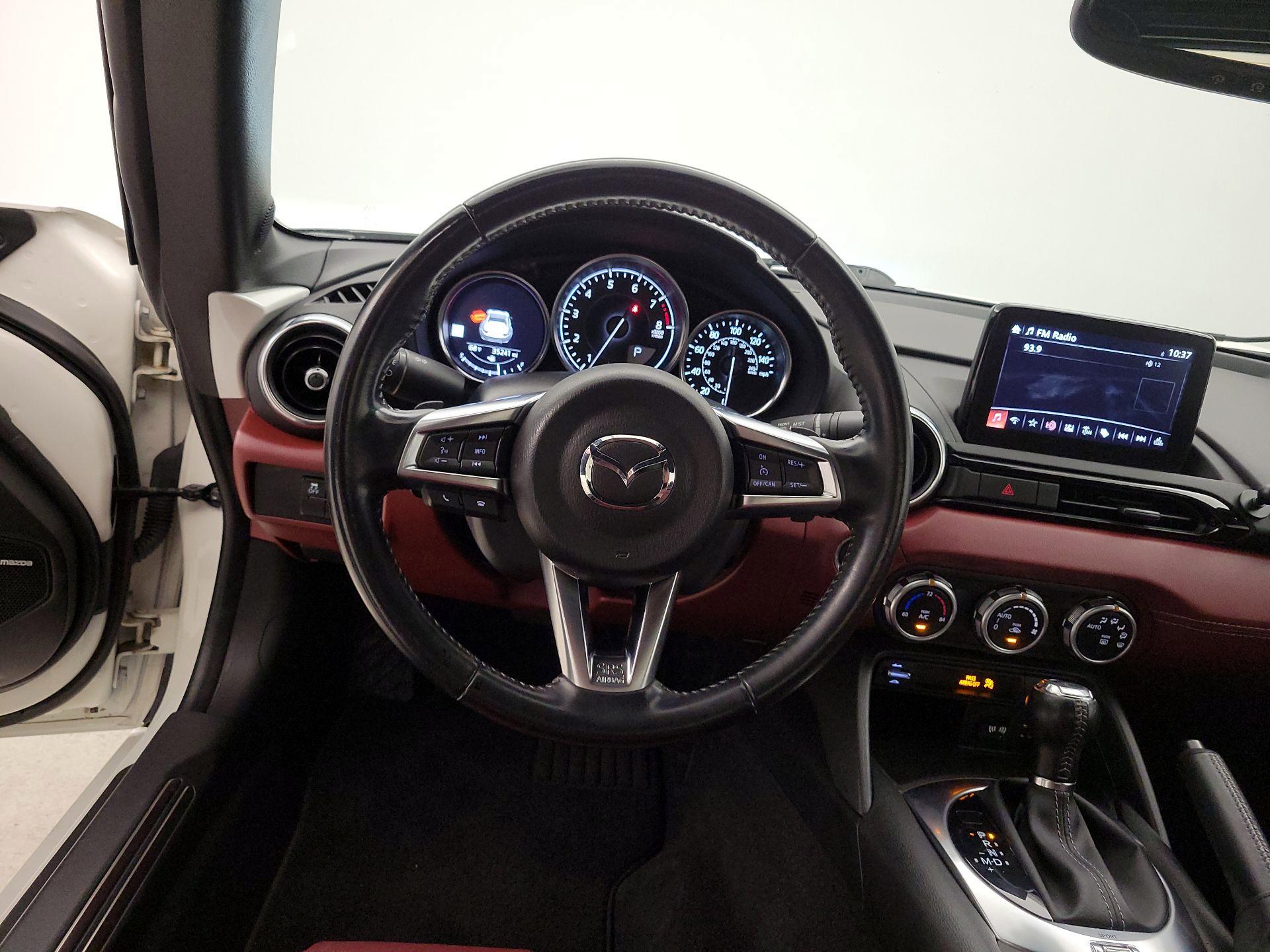 Thumbnail: 2020 Mazda MX-5 Miata - 10