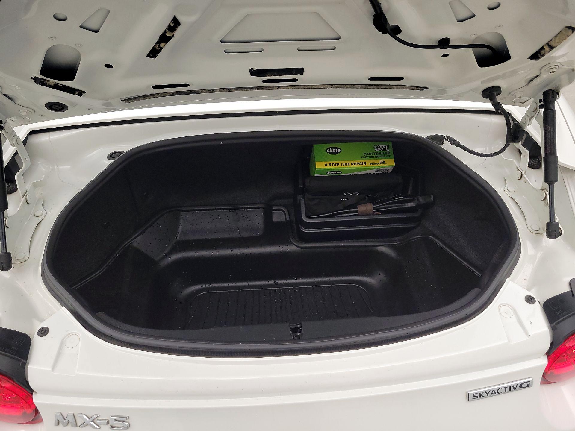 Thumbnail: 2020 Mazda MX-5 Miata - 19