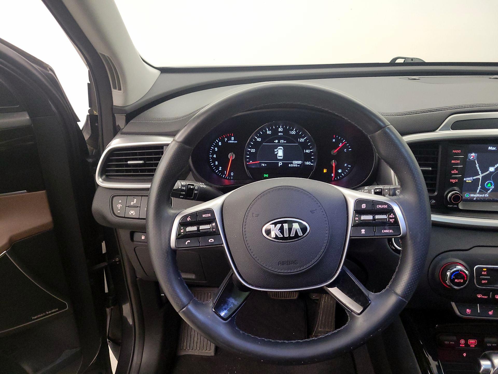 Thumbnail: 2019 Kia Sorento - 10