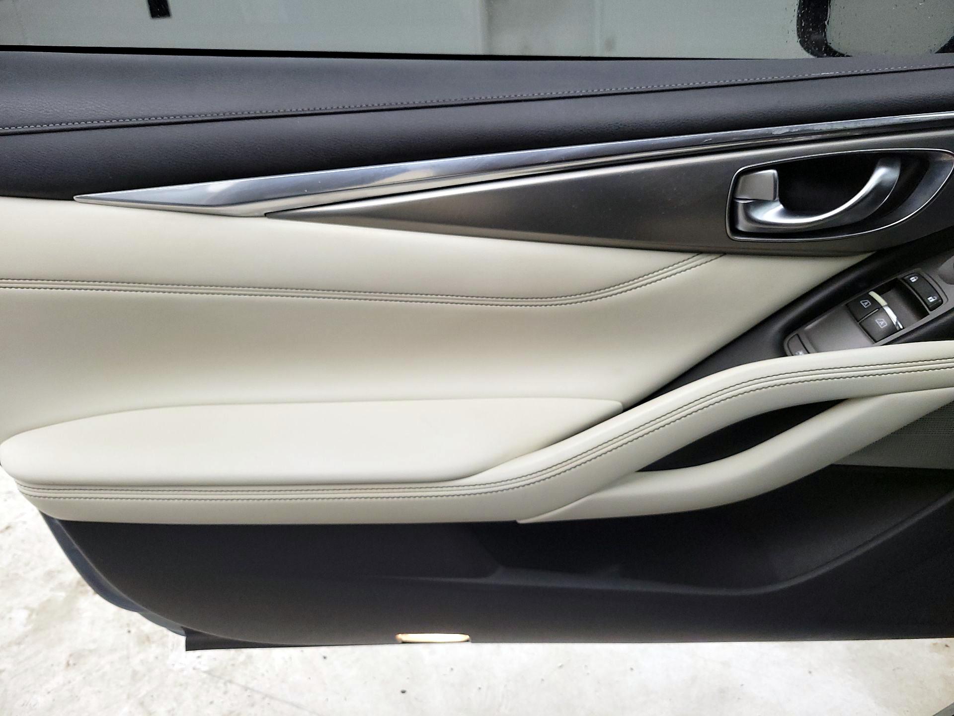 Thumbnail: 2017 INFINITI Q60 - 12