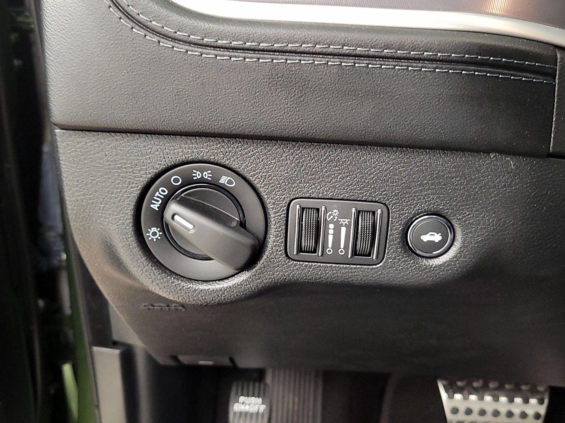 Thumbnail: 2022 Dodge Charger - 13