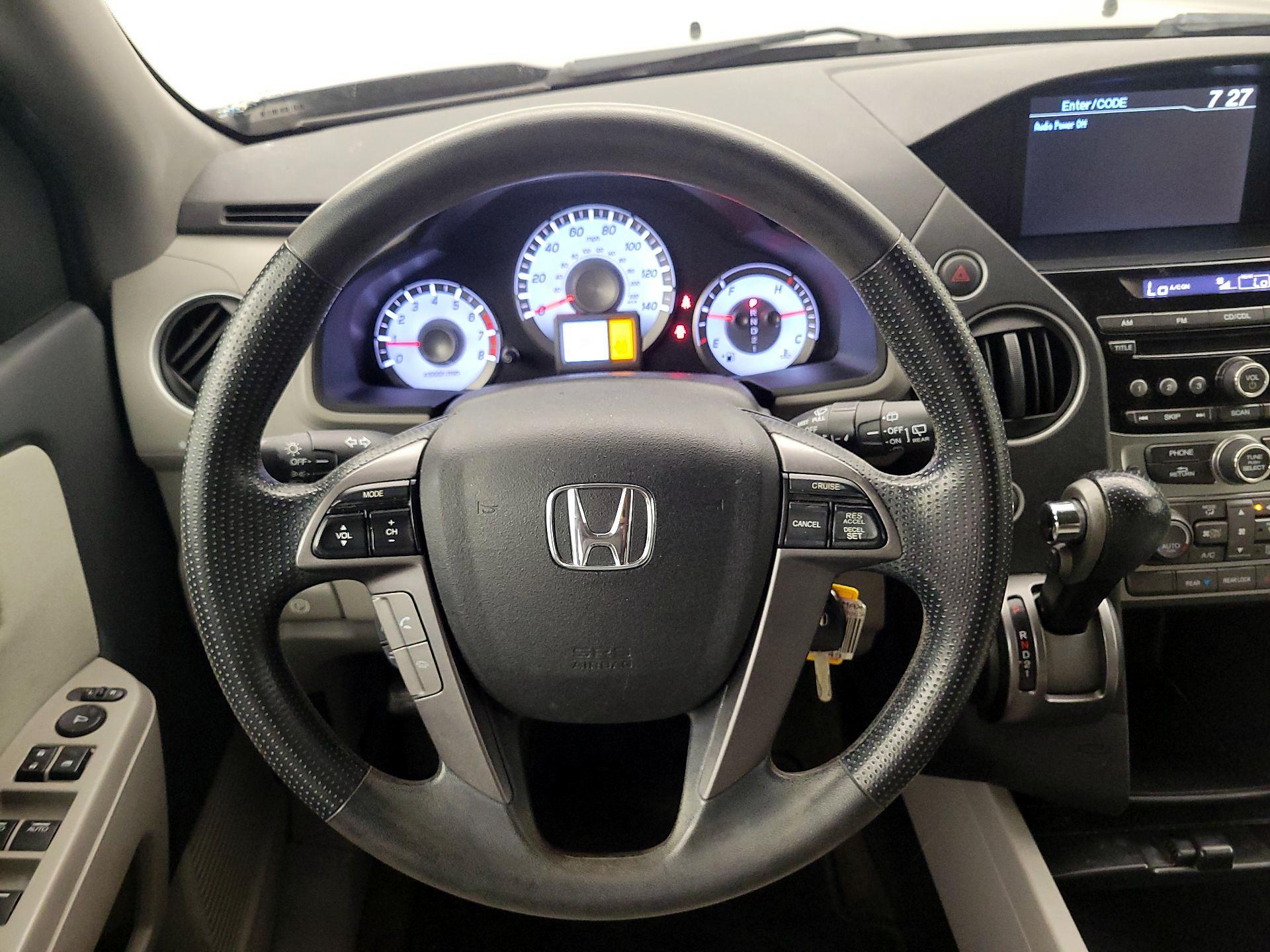 Thumbnail: 2015 Honda Pilot - 10