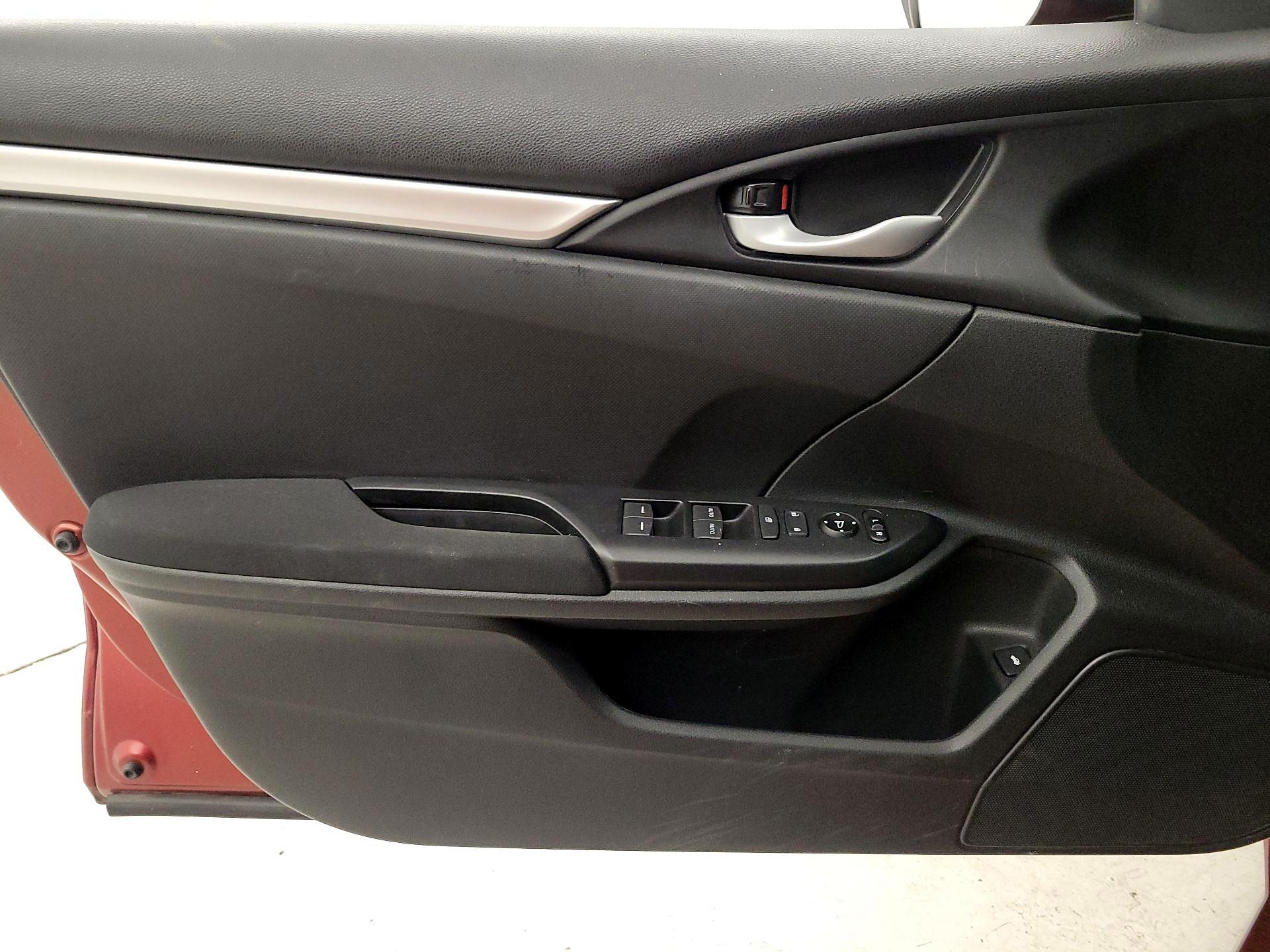 Thumbnail: 2019 Honda Civic - 12