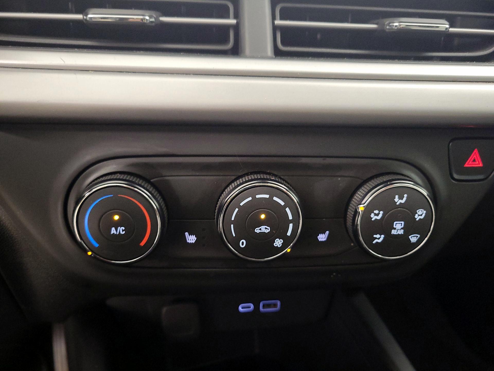 Thumbnail: 2024 Chevrolet Trax - 16