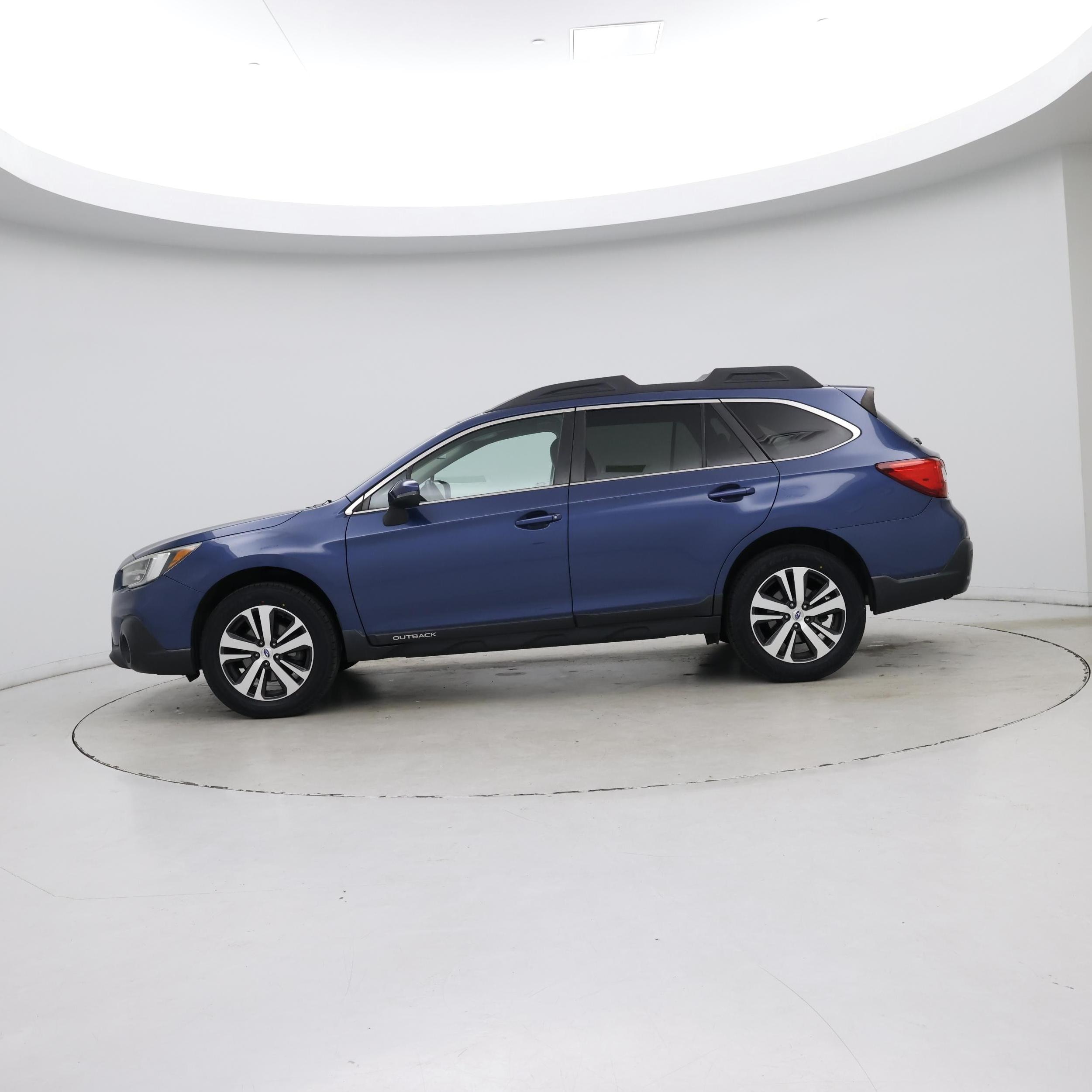 Thumbnail: 2019 Subaru Outback - 3