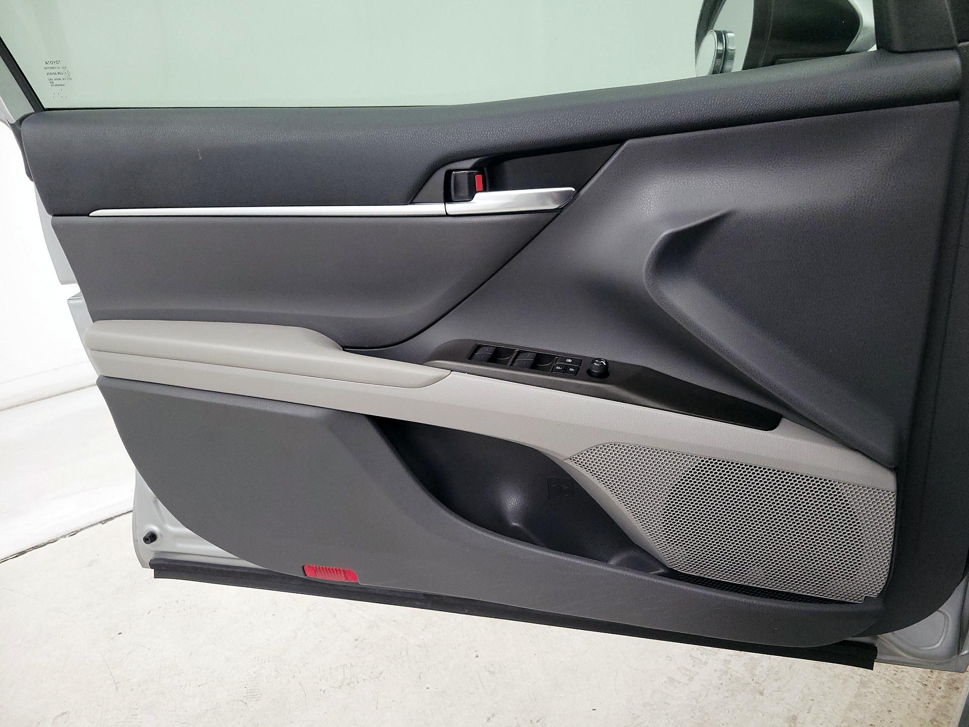 Thumbnail: 2023 Toyota Camry - 12