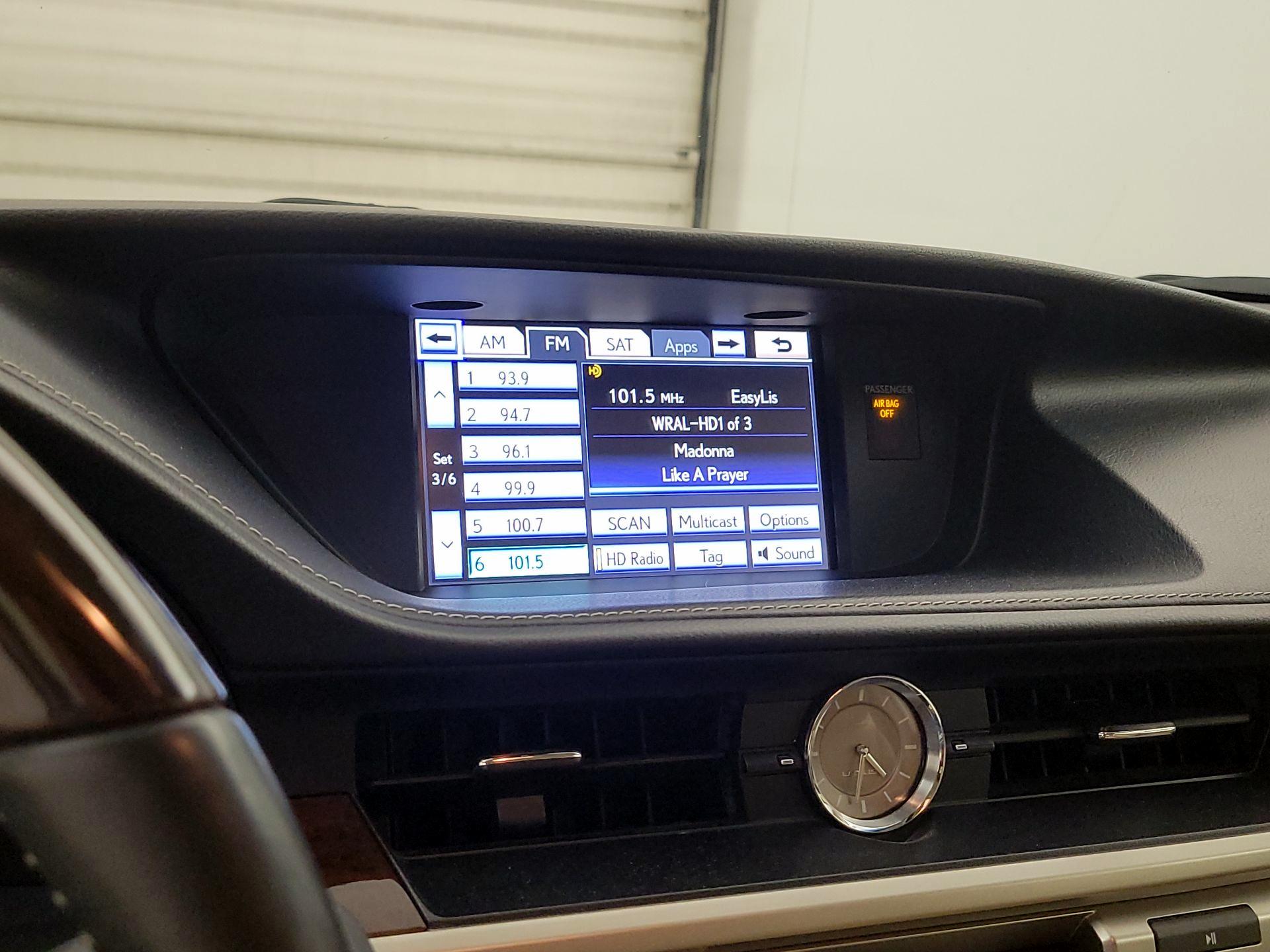 Thumbnail: 2014 Lexus ES - 15