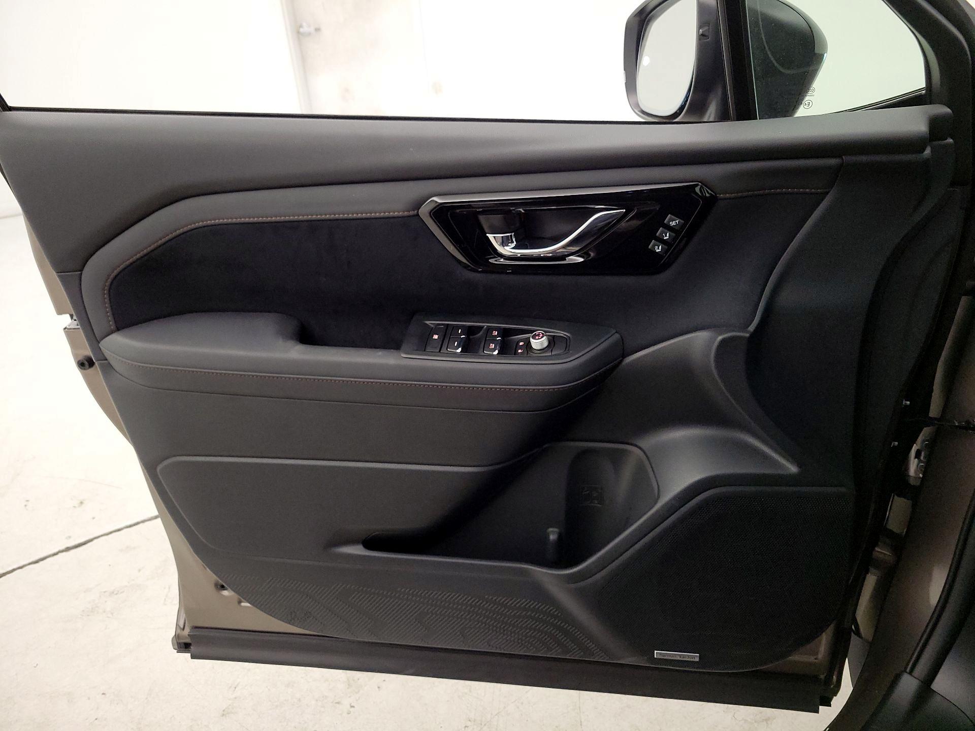 Thumbnail: 2025 Subaru Forester - 12