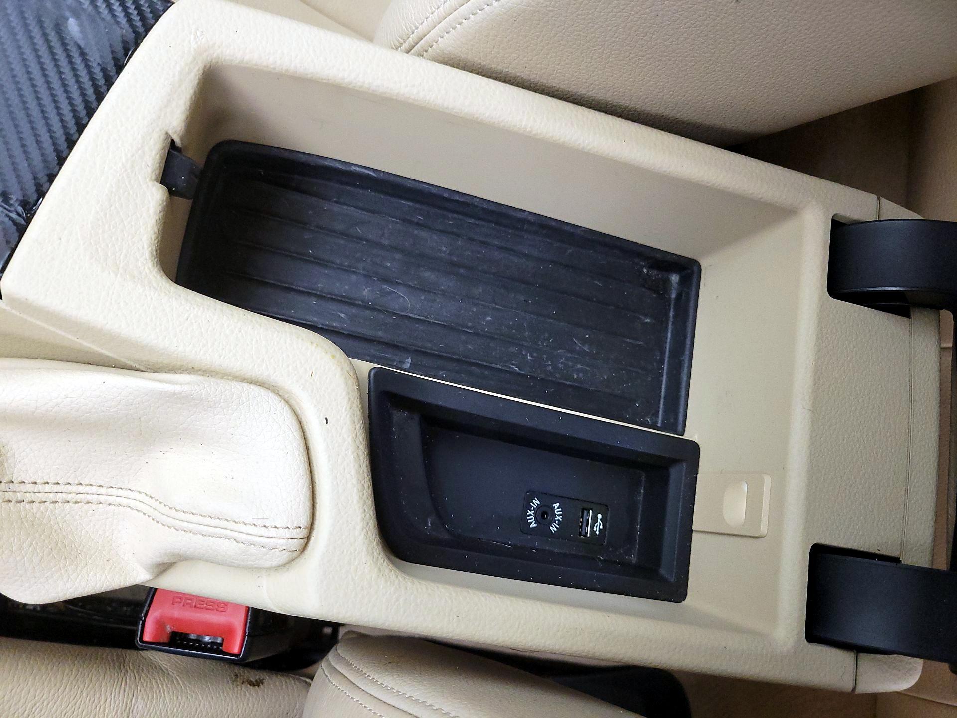 Thumbnail: 2014 BMW 3 Series - 16