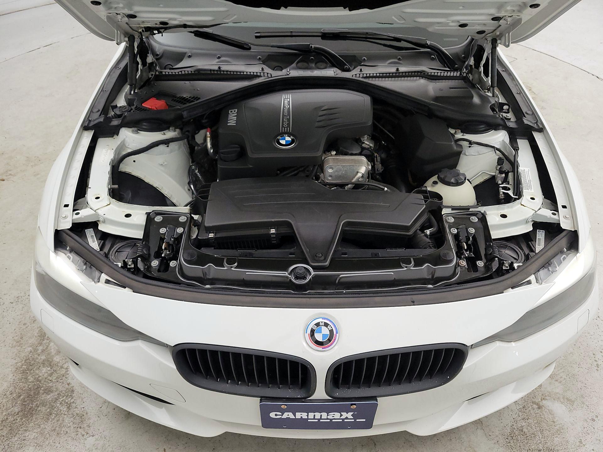 Thumbnail: 2014 BMW 3 Series - 19