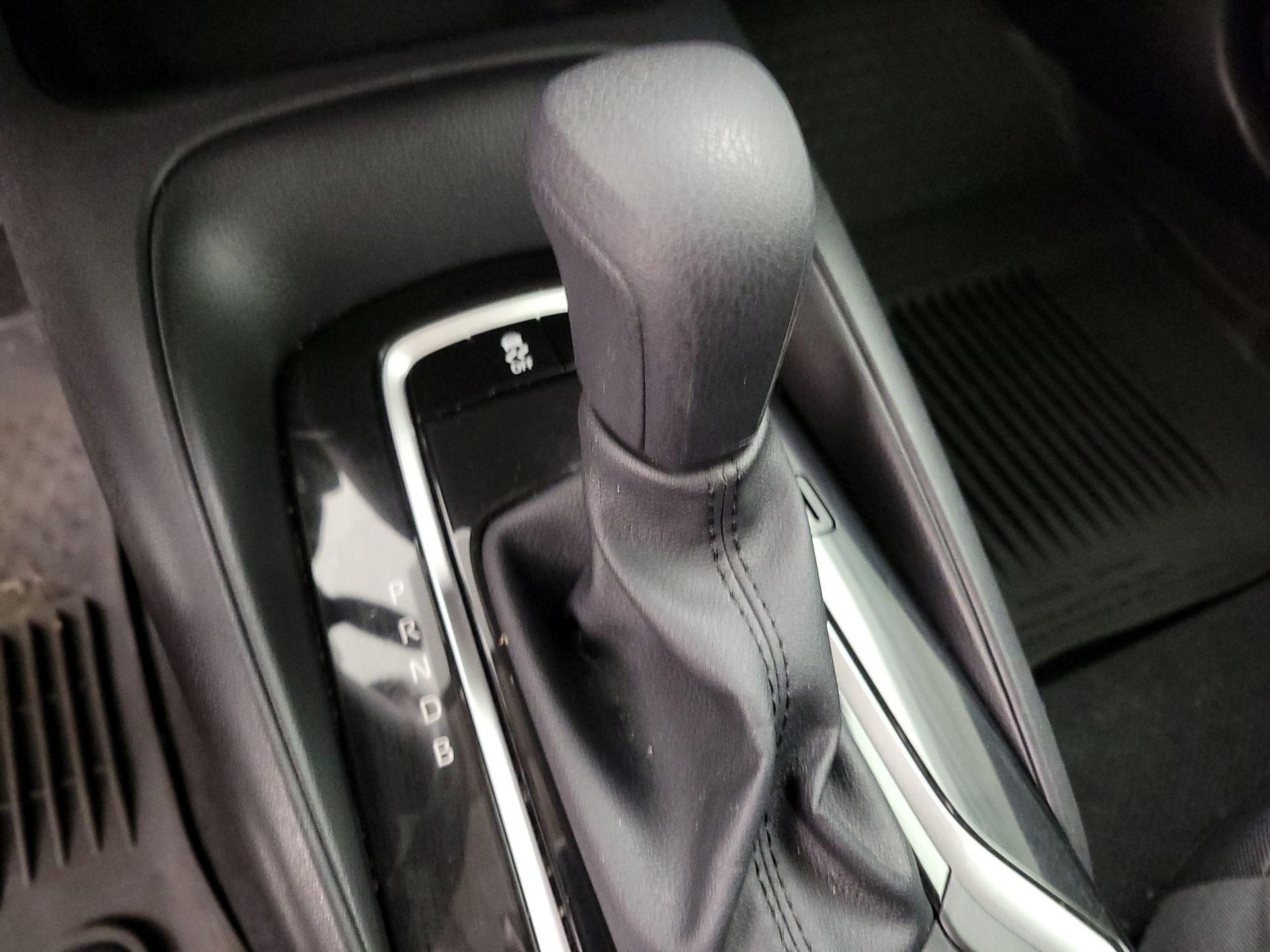 Thumbnail: 2025 Toyota Corolla - 15