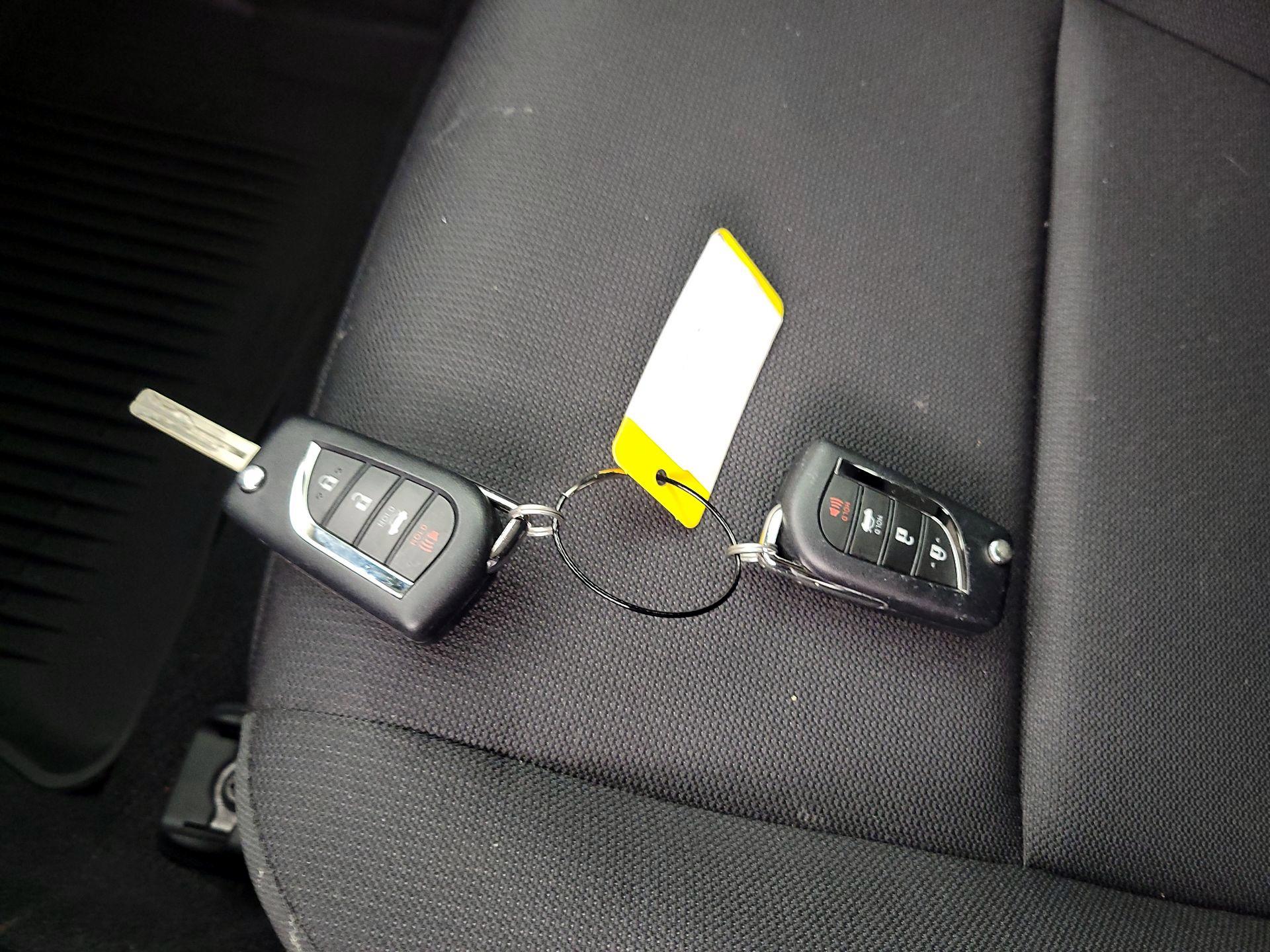 Thumbnail: 2025 Toyota Corolla - 20