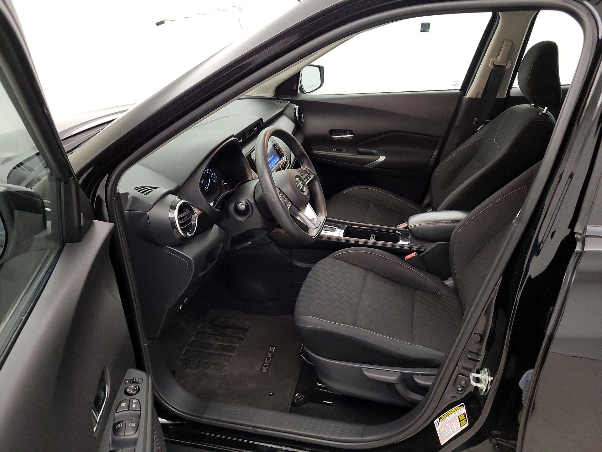 Thumbnail: 2021 Nissan Kicks - 11