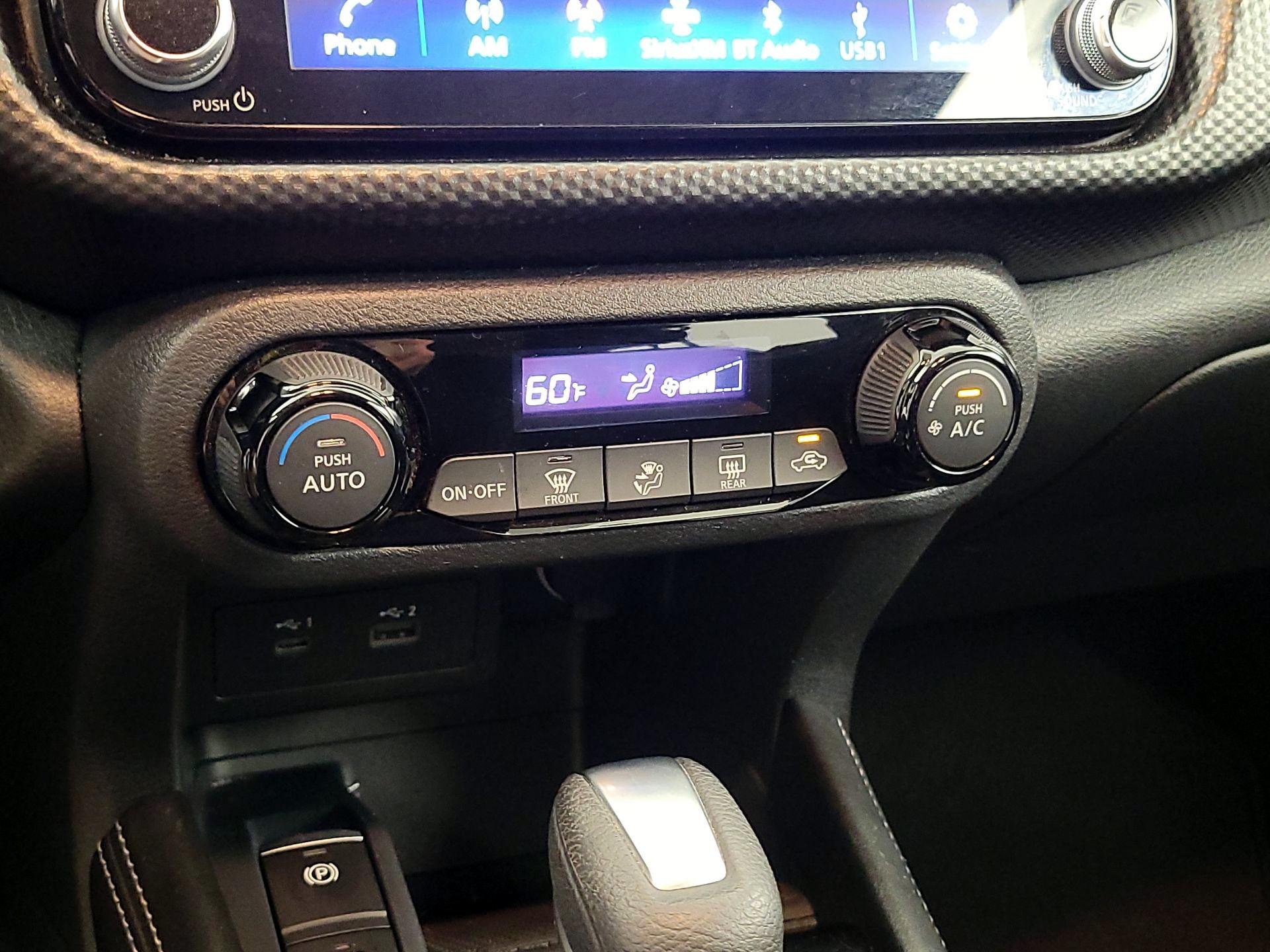 Thumbnail: 2021 Nissan Kicks - 16