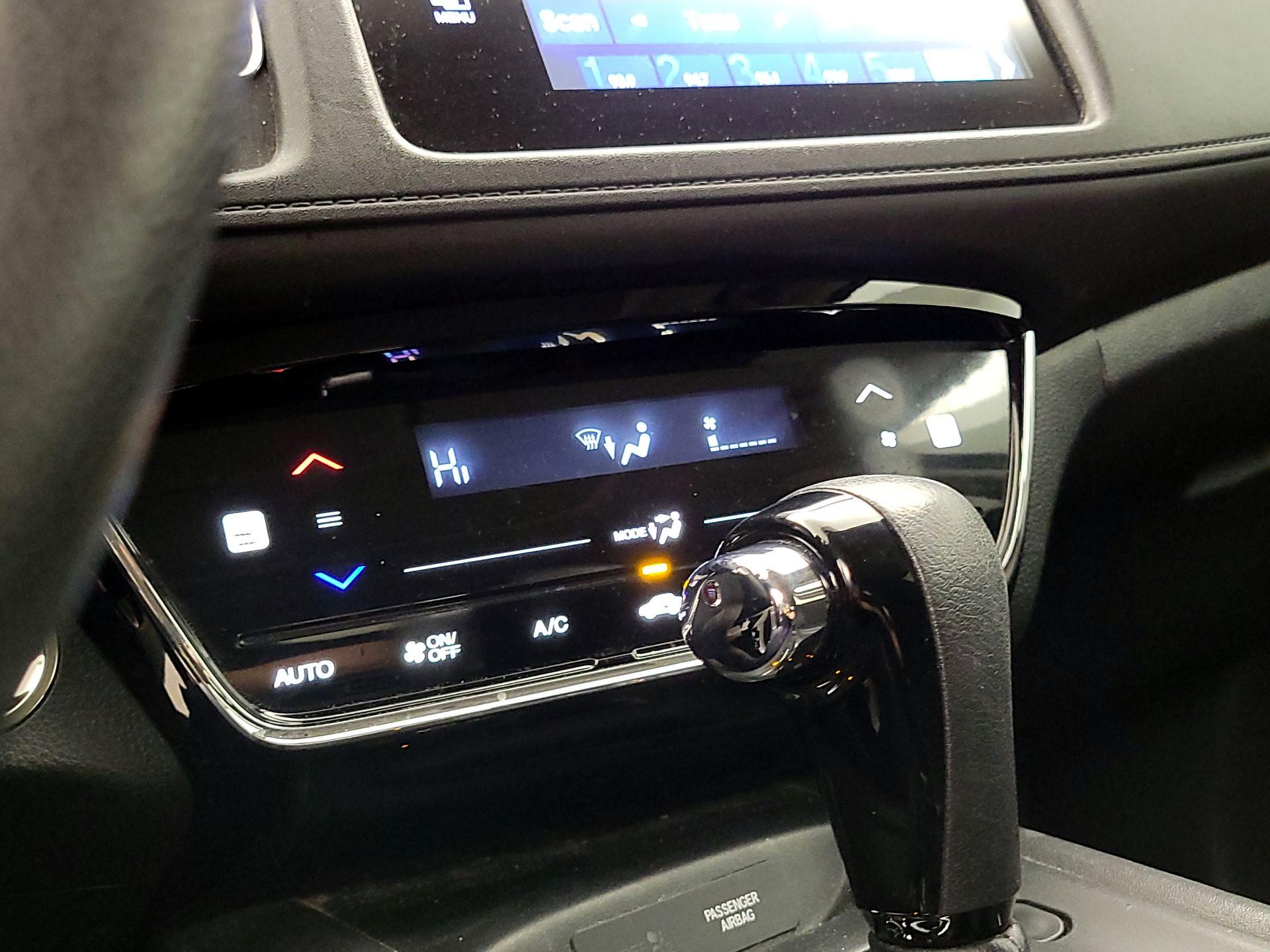 Thumbnail: 2018 Honda HR-V - 16