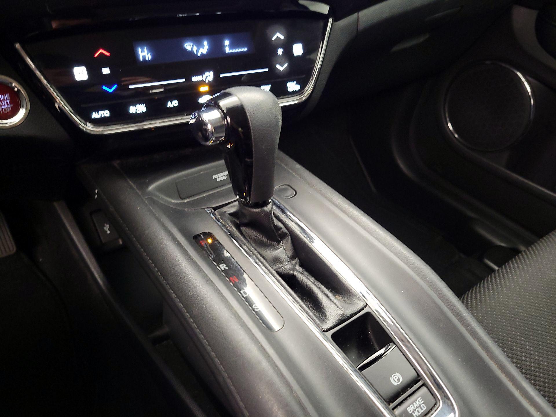 Thumbnail: 2018 Honda HR-V - 17