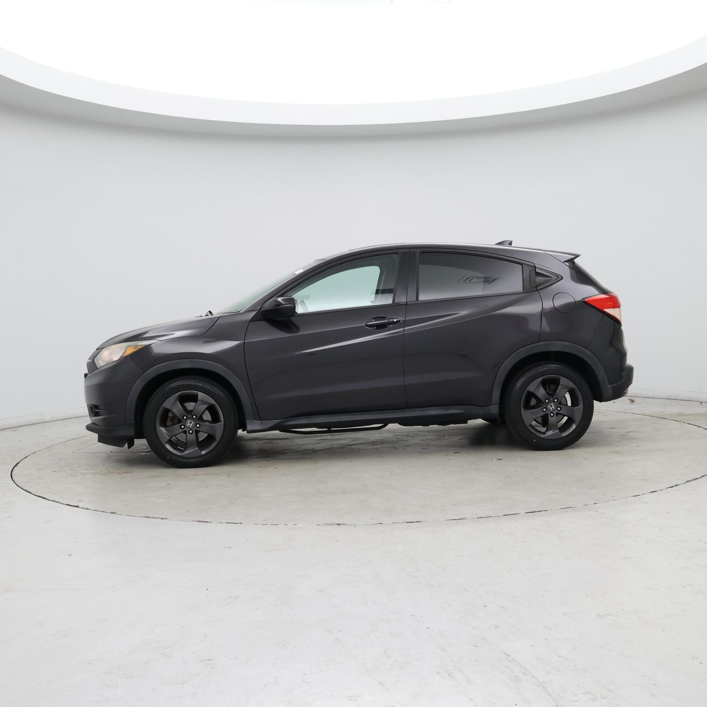 Thumbnail: 2018 Honda HR-V - 3