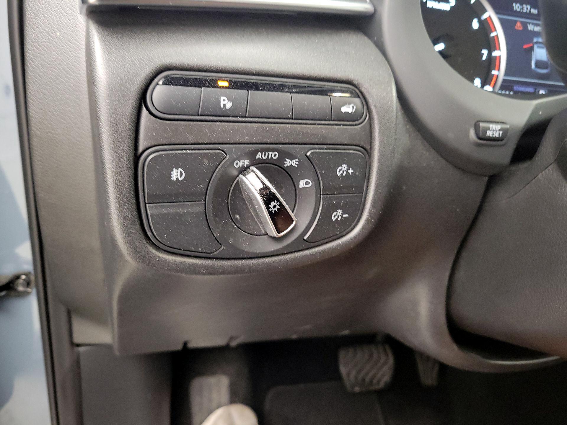 Thumbnail: 2022 INFINITI QX55 - 13