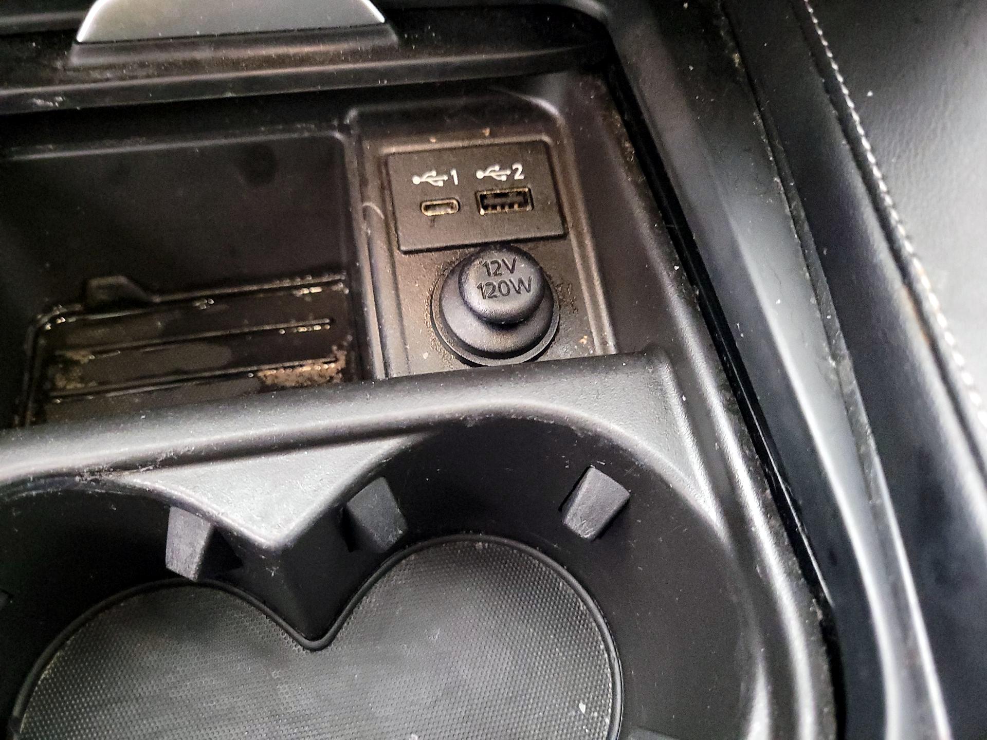 Thumbnail: 2022 INFINITI QX55 - 18