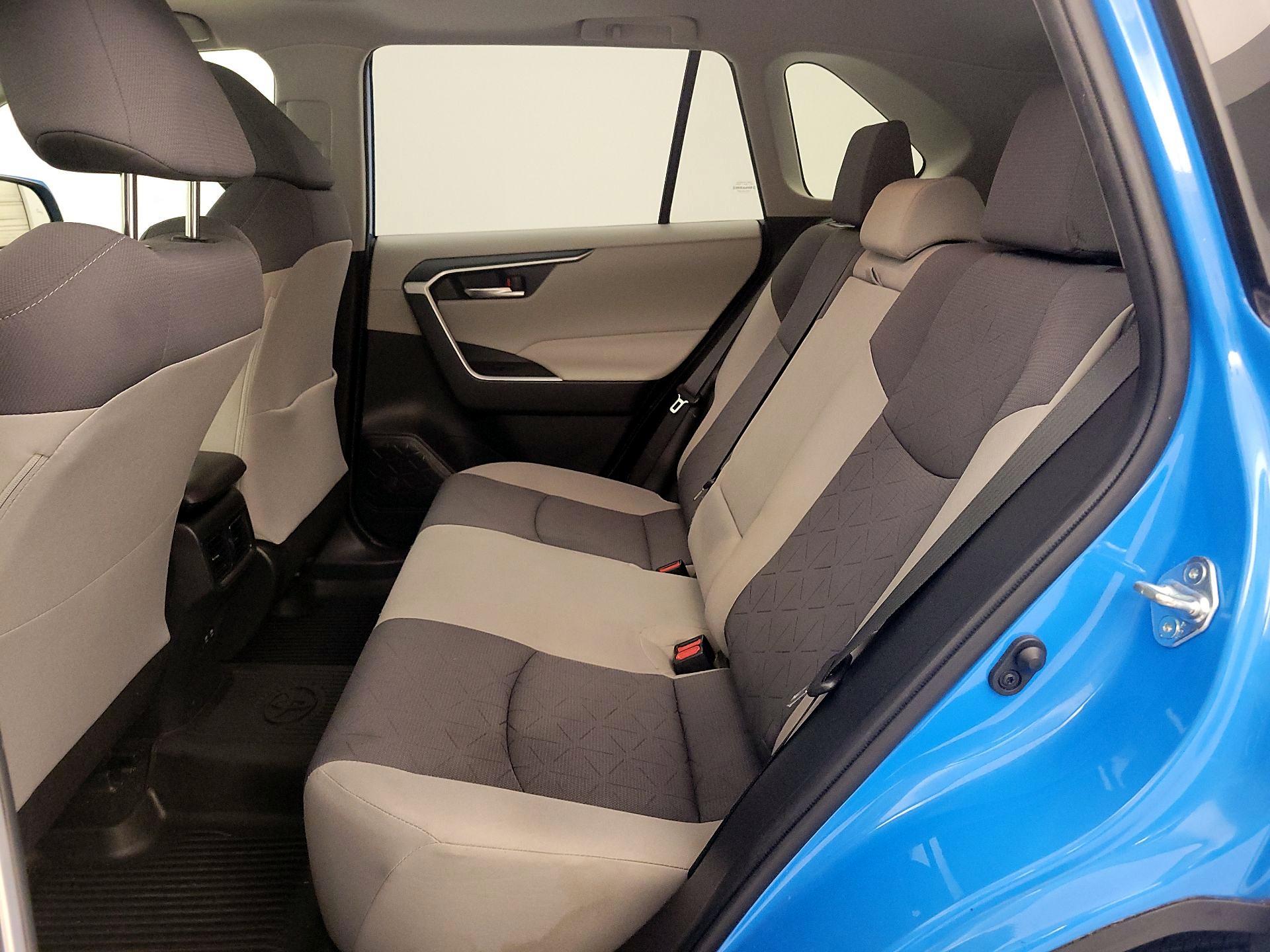 Thumbnail: 2019 Toyota RAV4 - 20