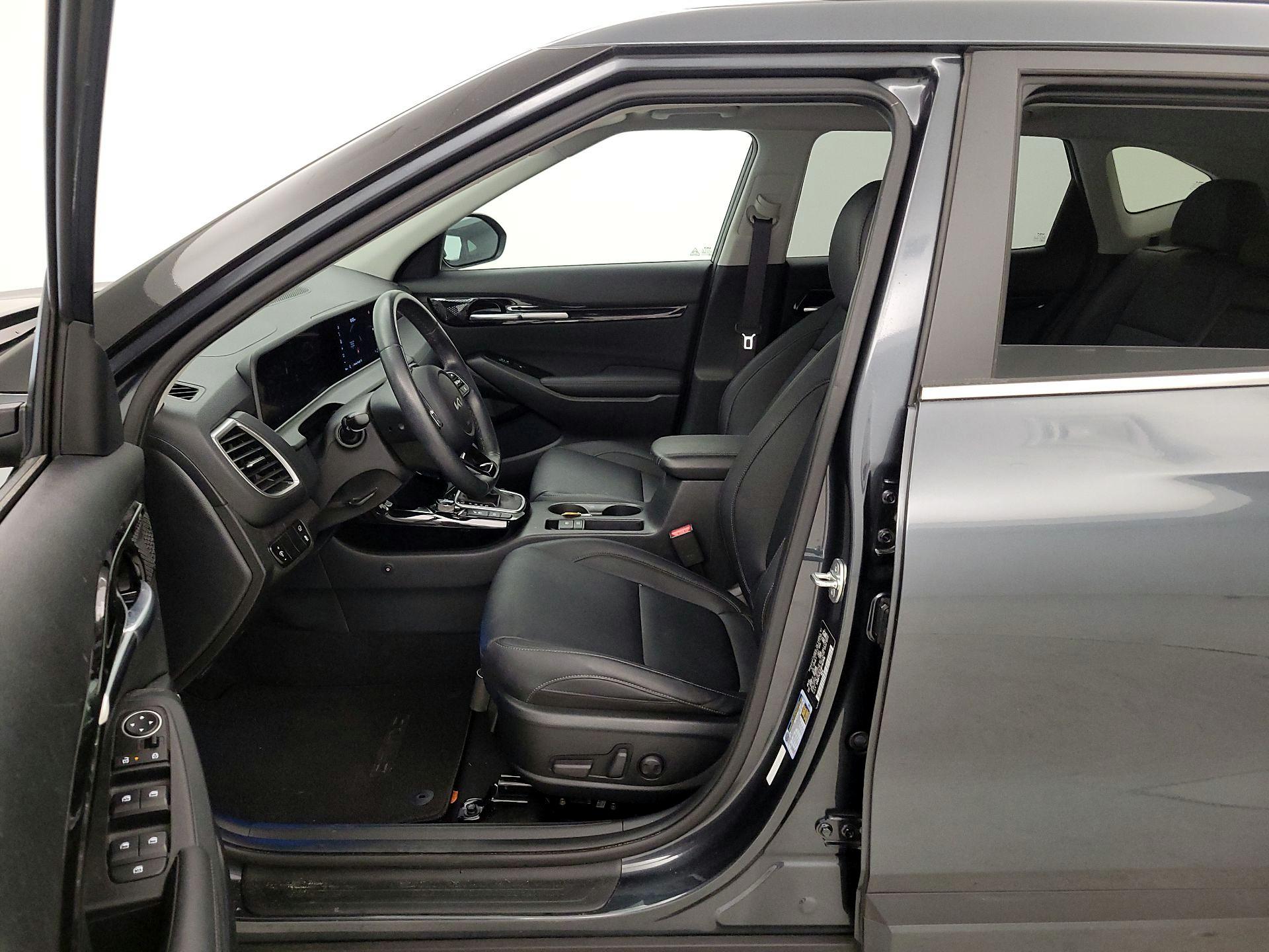 Thumbnail: 2024 Kia Seltos - 11