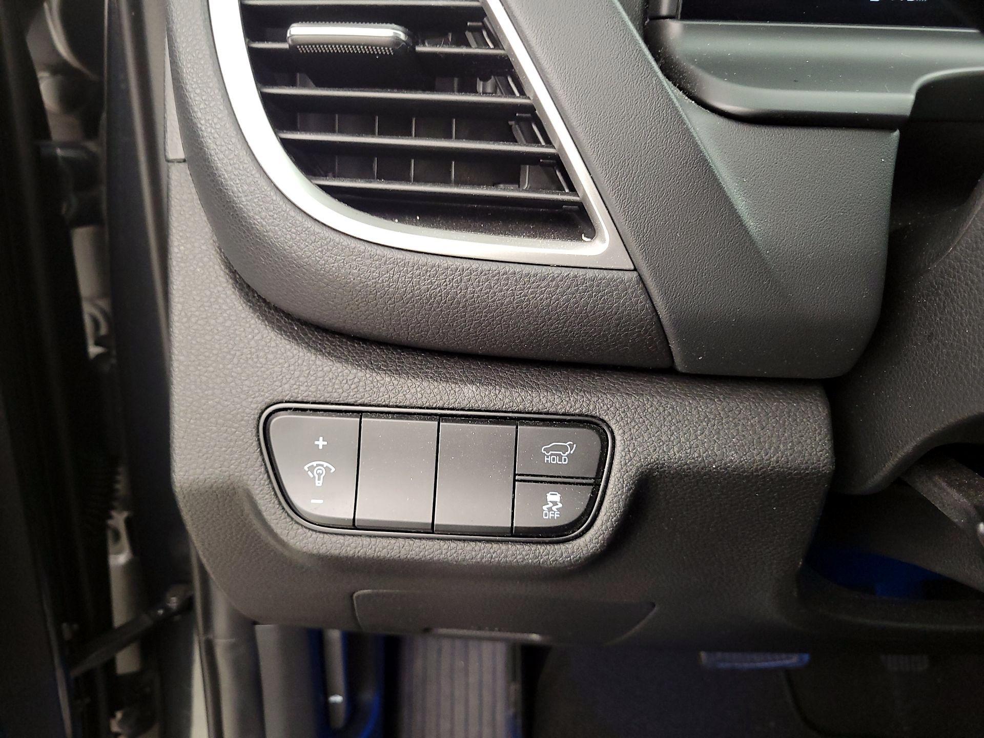 Thumbnail: 2024 Kia Seltos - 13