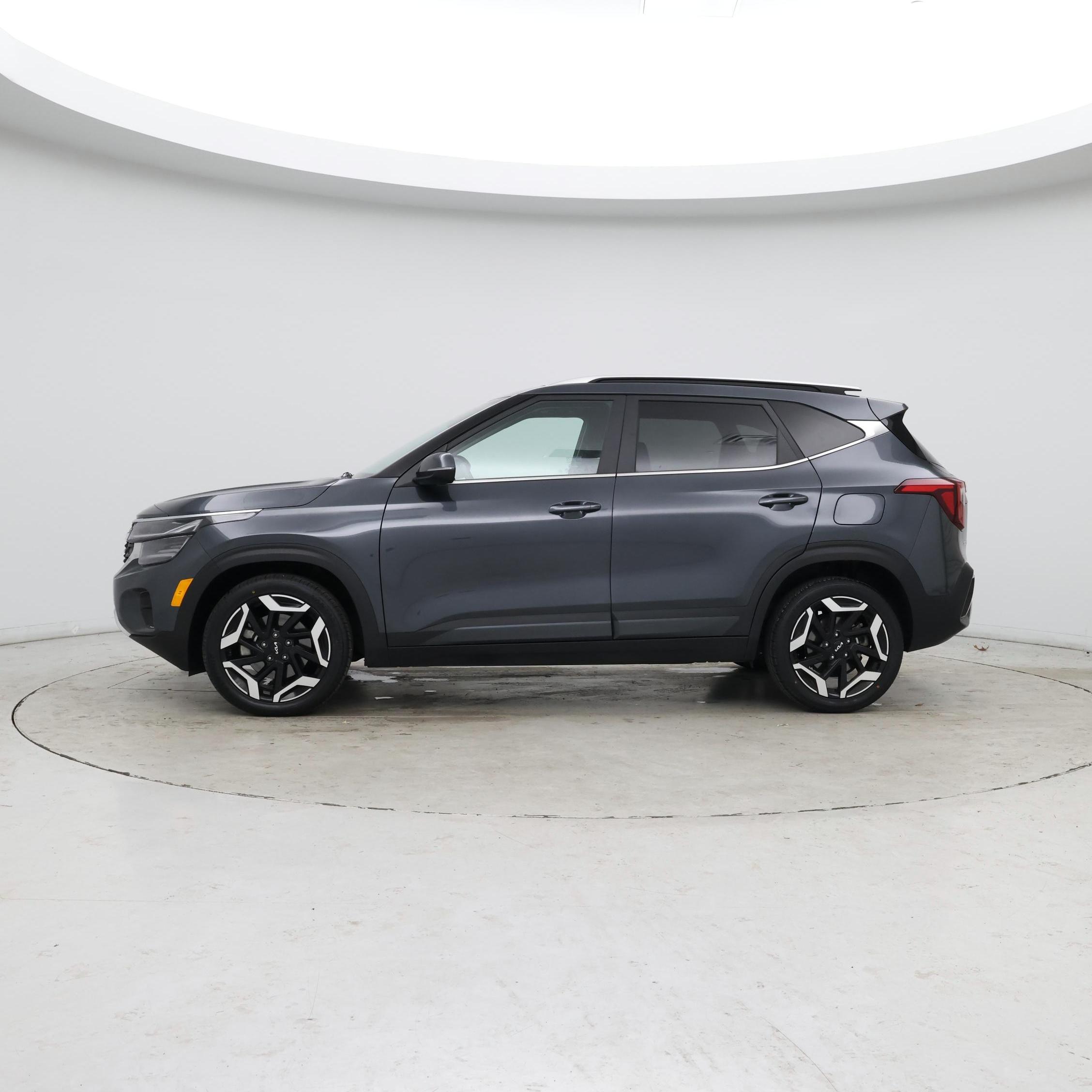 Thumbnail: 2024 Kia Seltos - 3