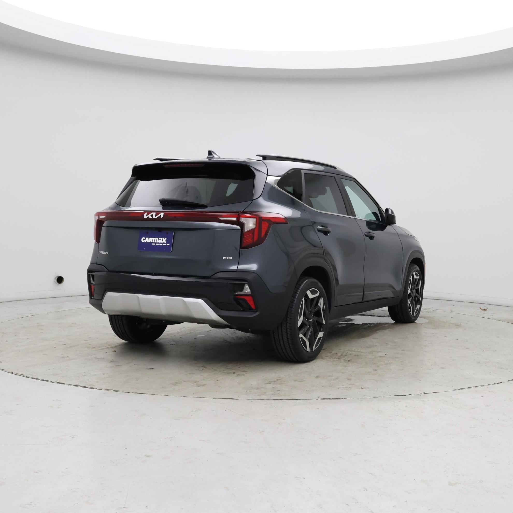 Thumbnail: 2024 Kia Seltos - 8