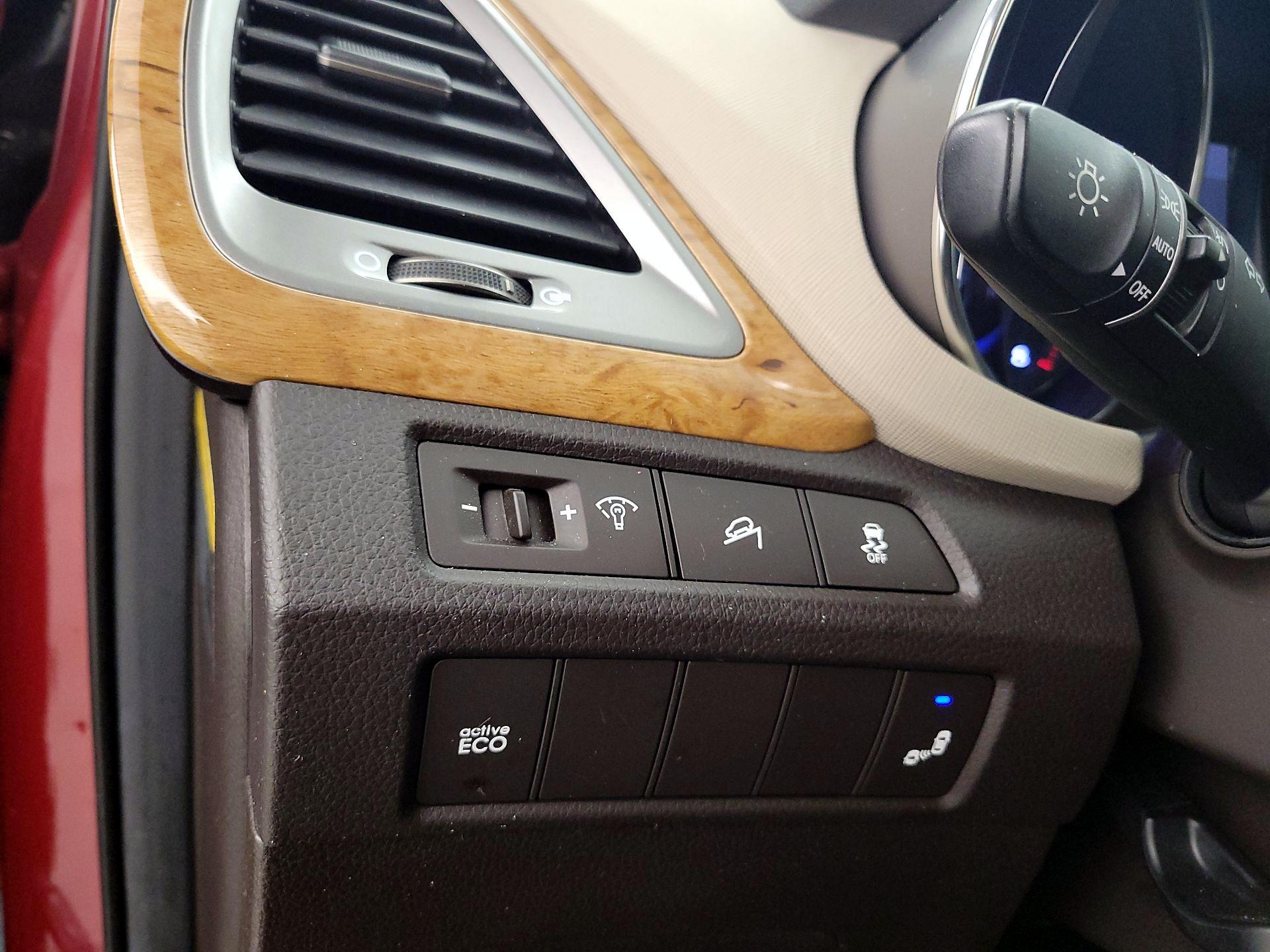 Thumbnail: 2014 Hyundai Santa Fe - 13